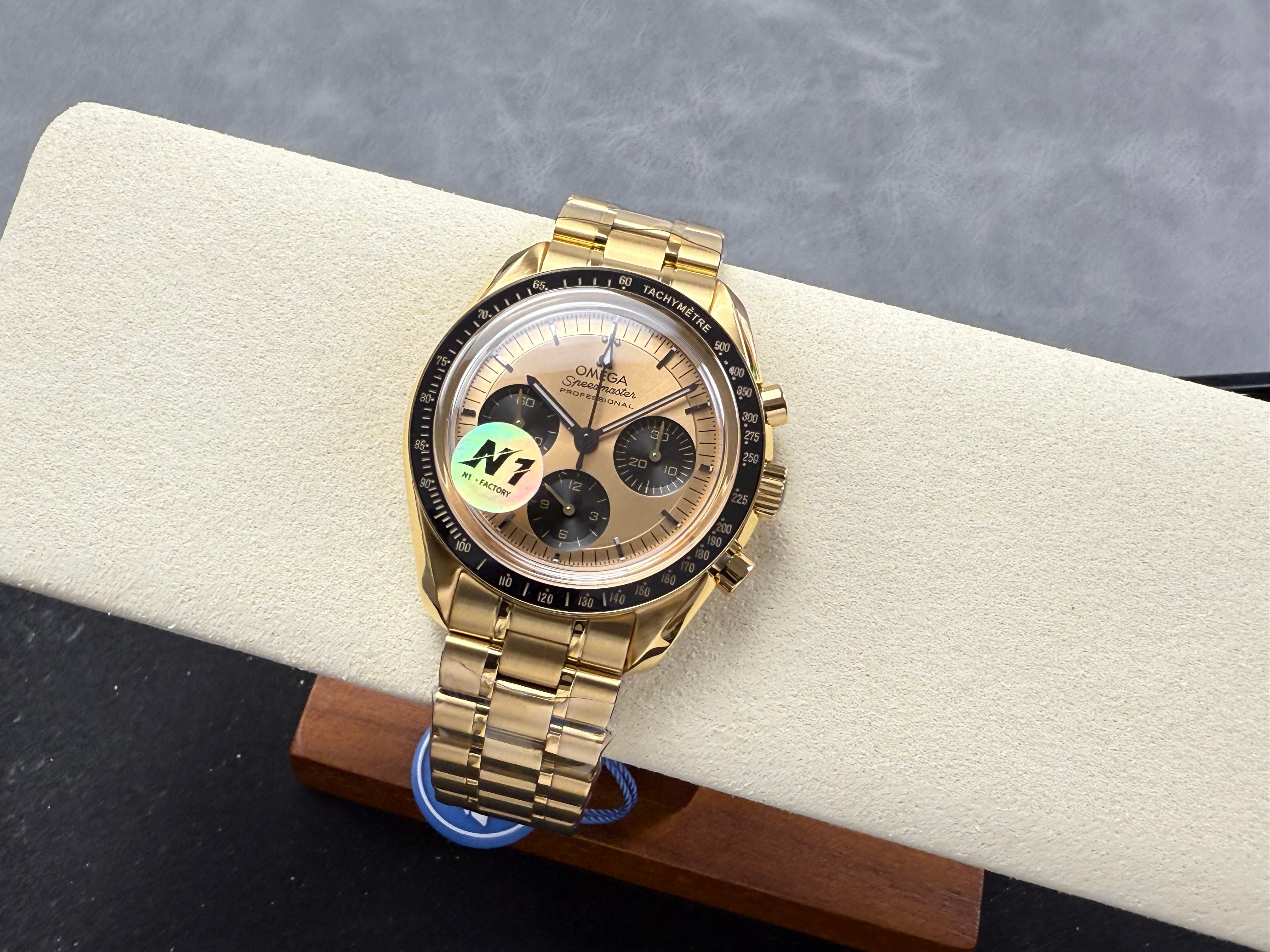 Omega Speedmaster Professional Moonwatch 42mm Yellow Gold Black Dial 233472