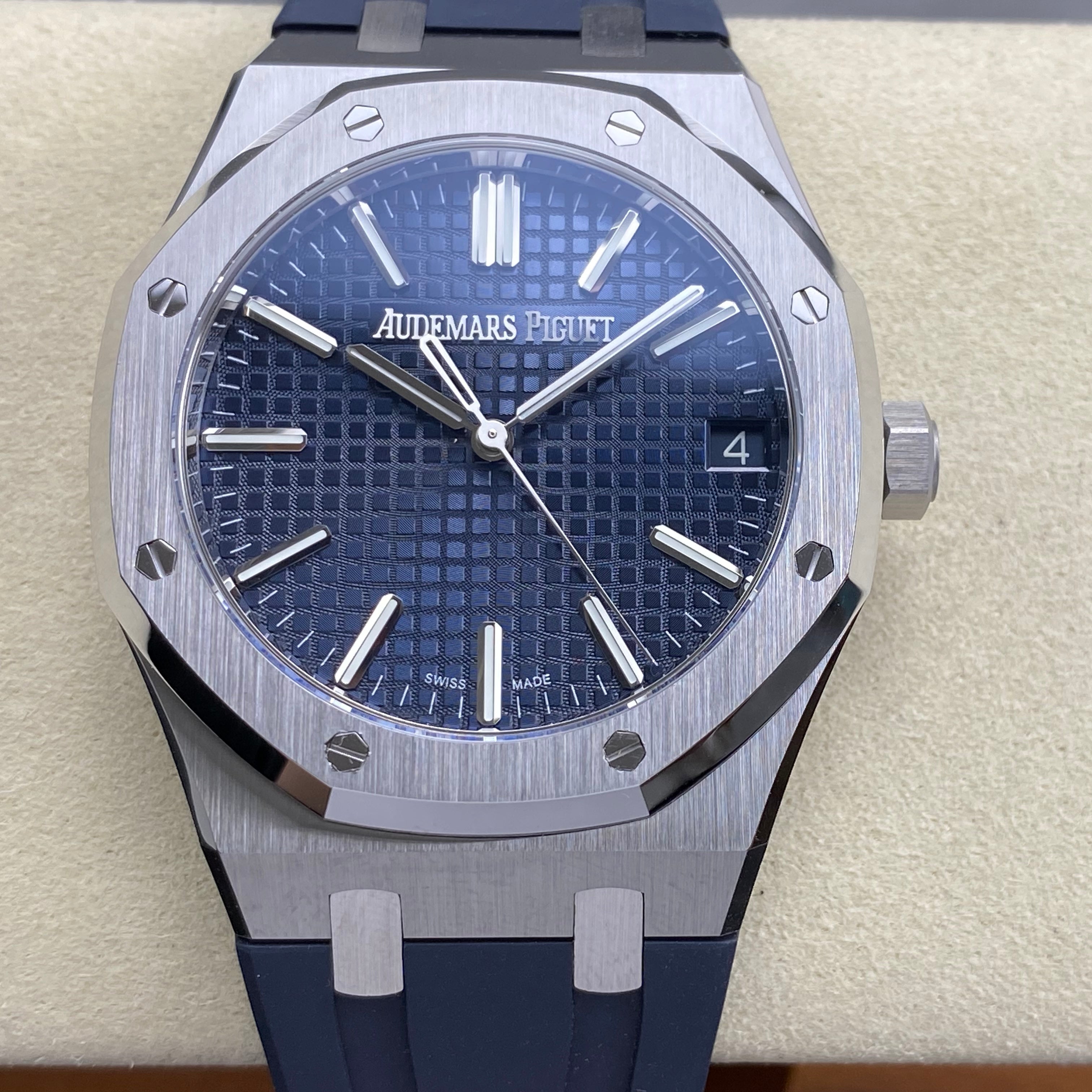 Audemars Piguet Royal Oak Selfwinding 41mm 15510 Blue Dial Rubber Strap
