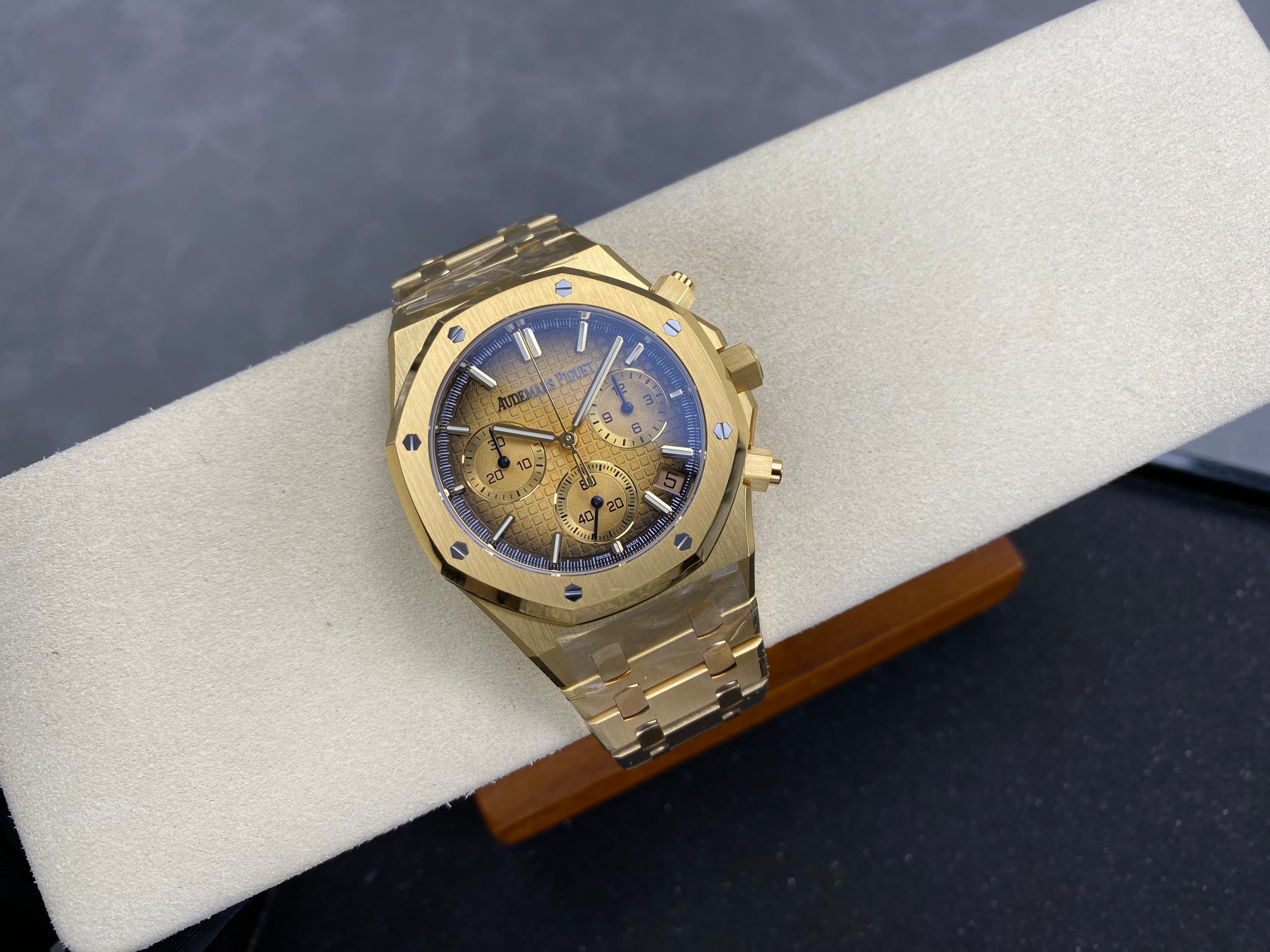 Audemars Piguet Royal Oak Chronograph 41mm Gold Case Gold Black Dial