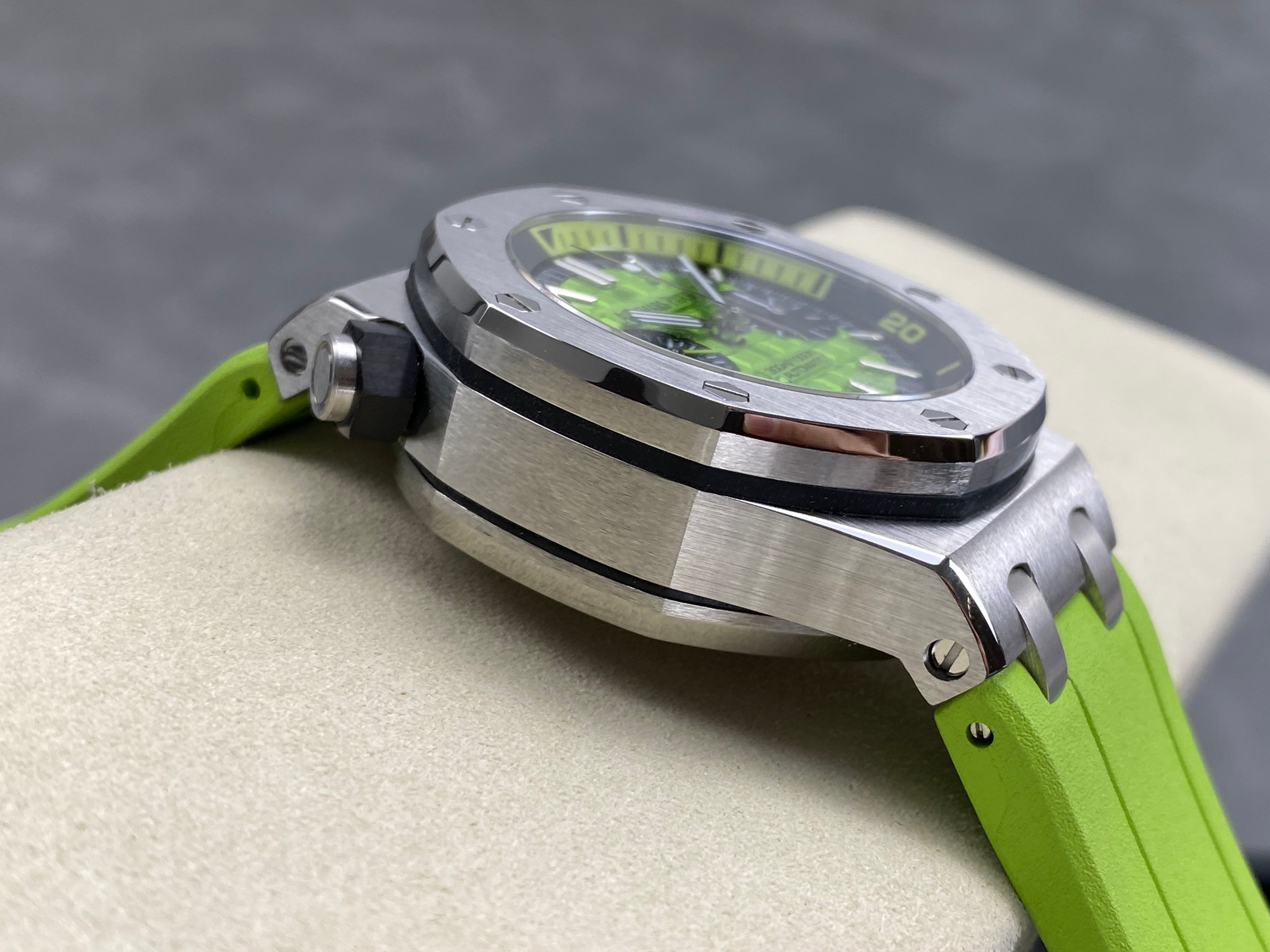 Audemars Piguet Royal Oak Offshore Diver 42mm Green Dial