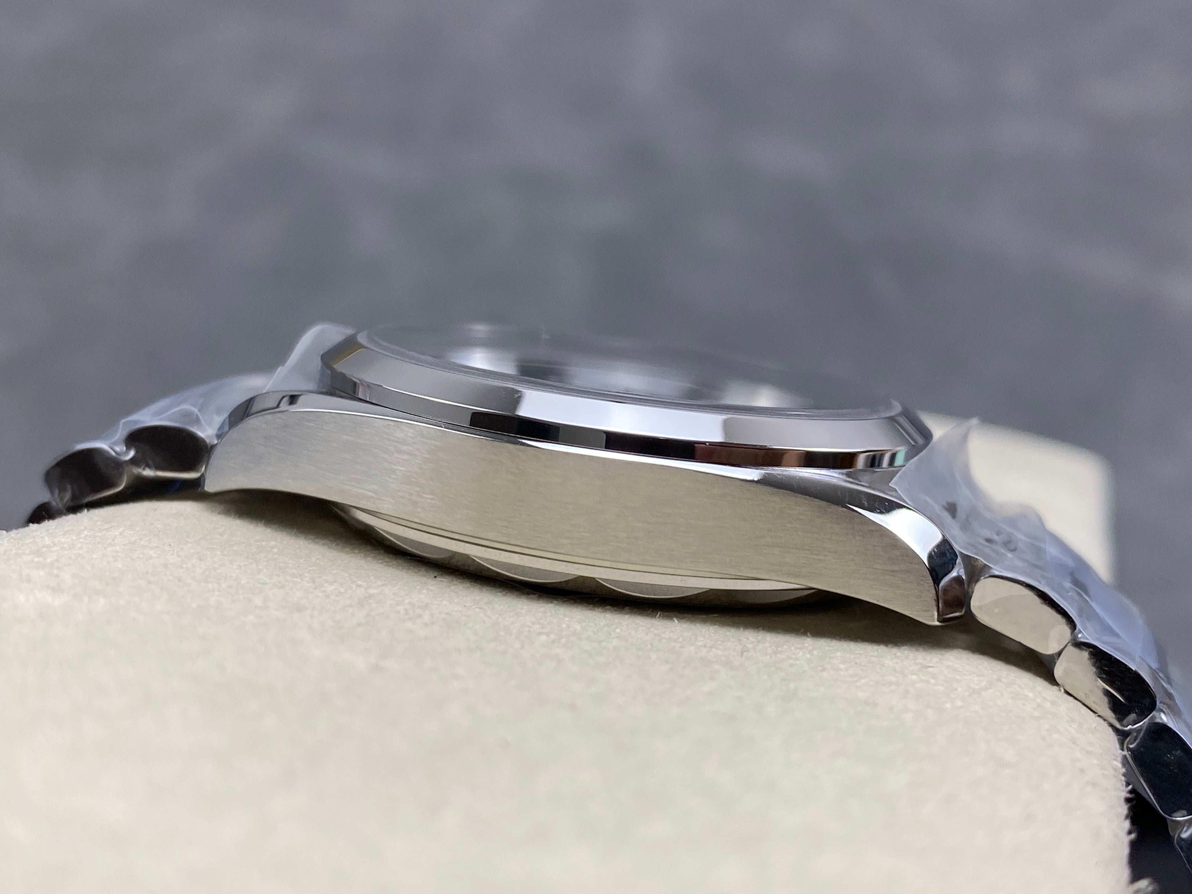 Omega Seamaster Railmaster 38mm Steel Grey Dial