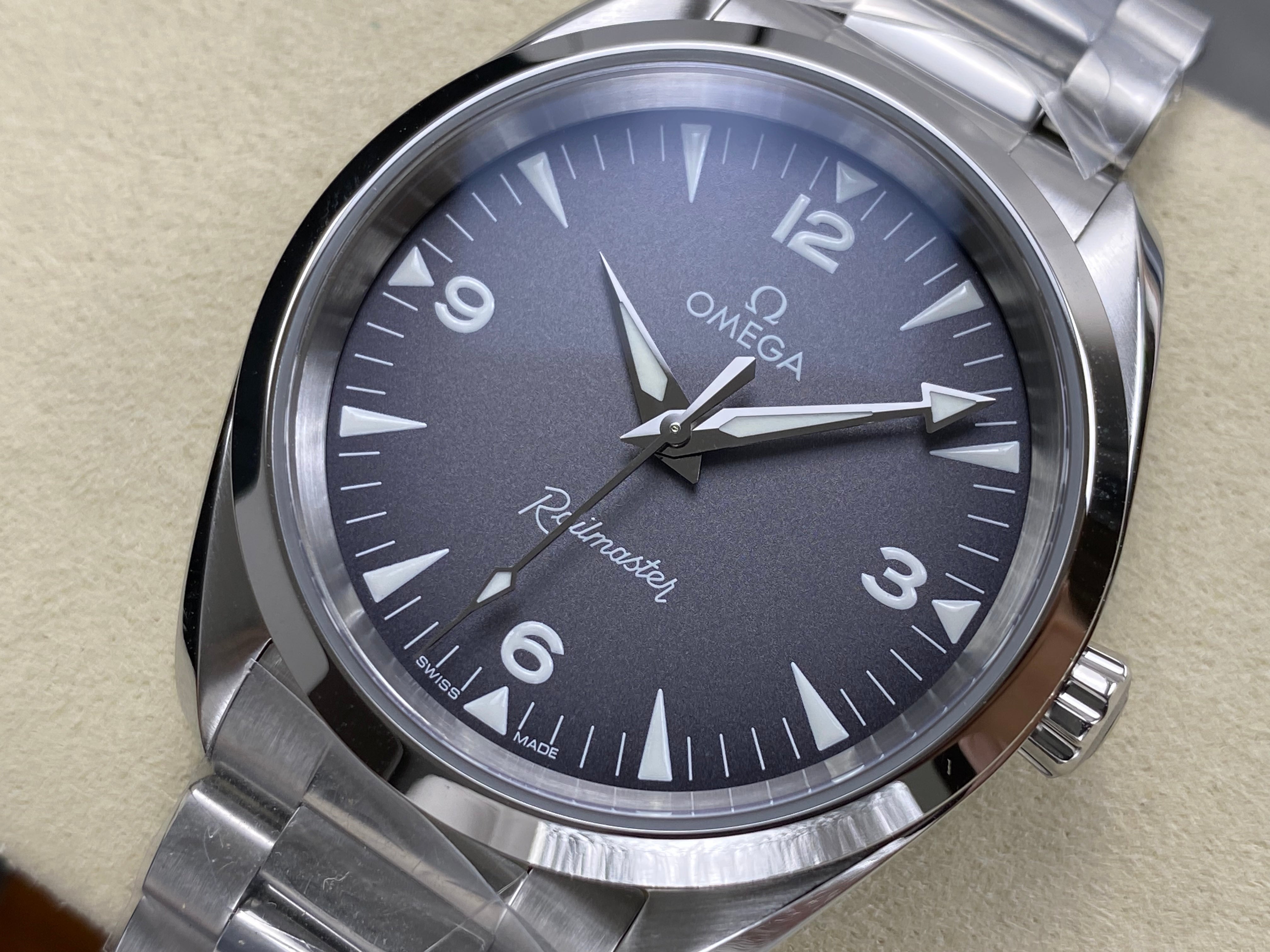 Omega Seamaster Railmaster 38mm Steel Grey Dial