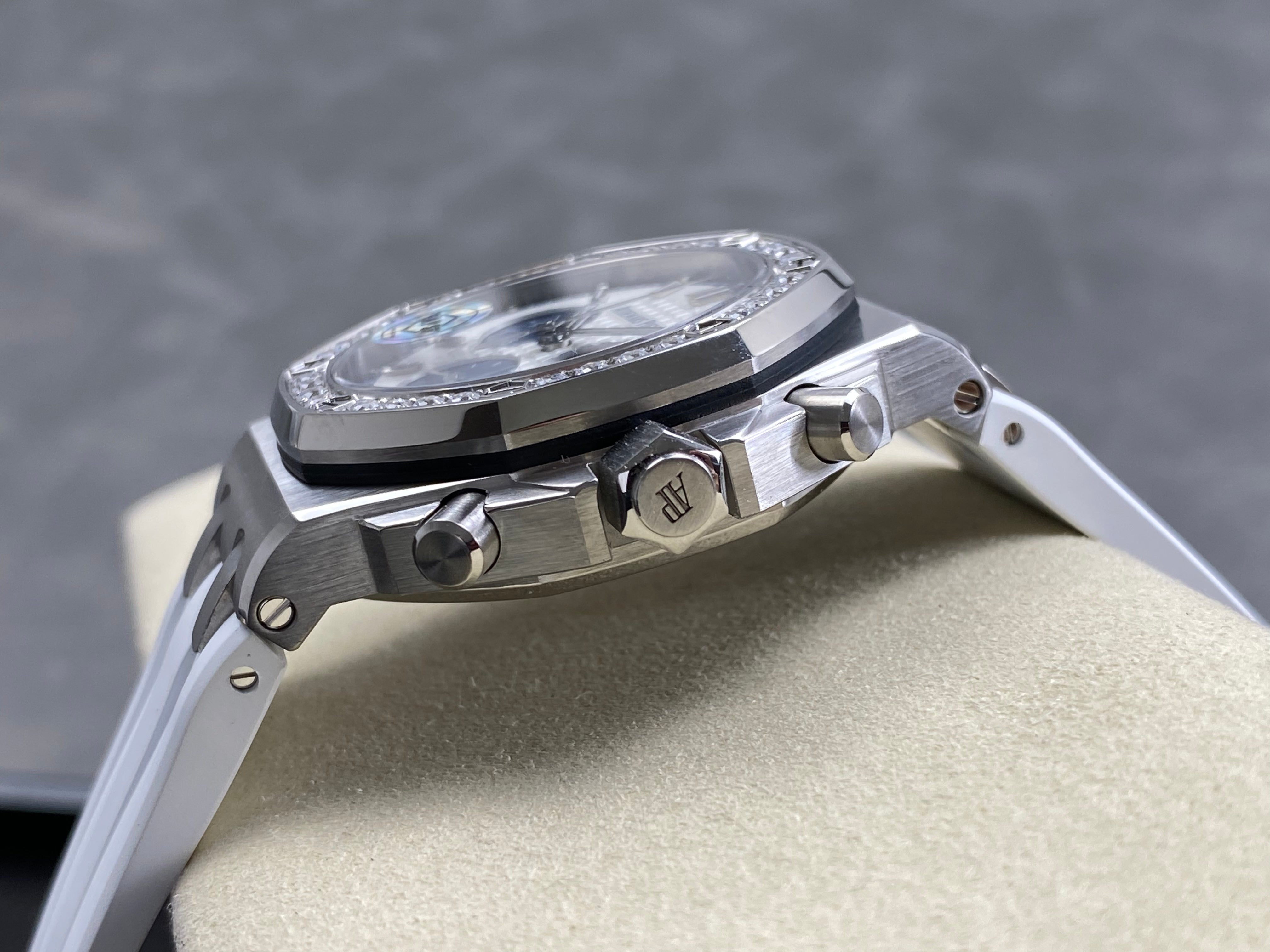 Audemars Piguet Royal Oak Chronograph 37mm White Blue Dial
