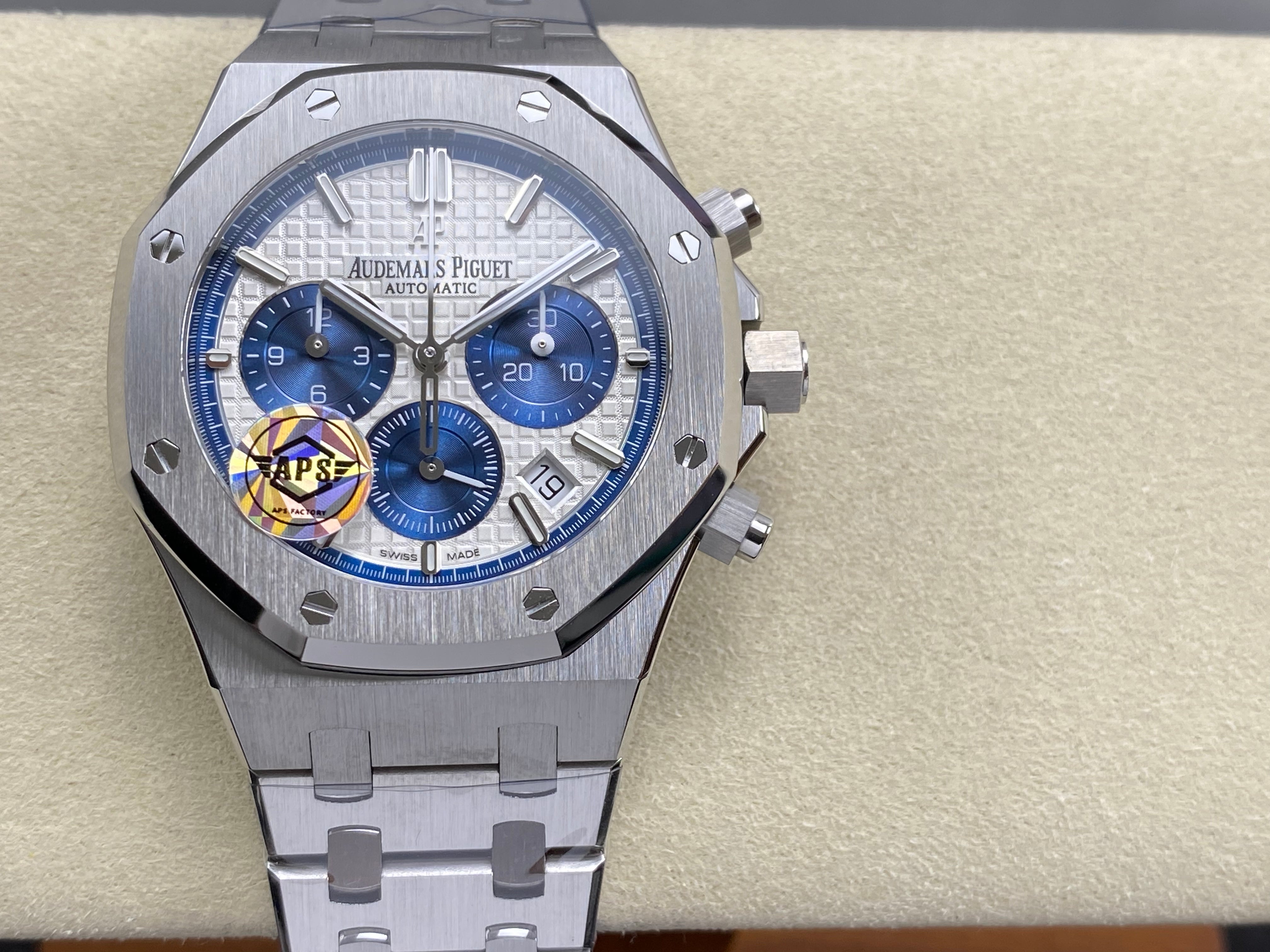 Audemars Piguet Royal Oak Chronograph 41mm White Blue Dial