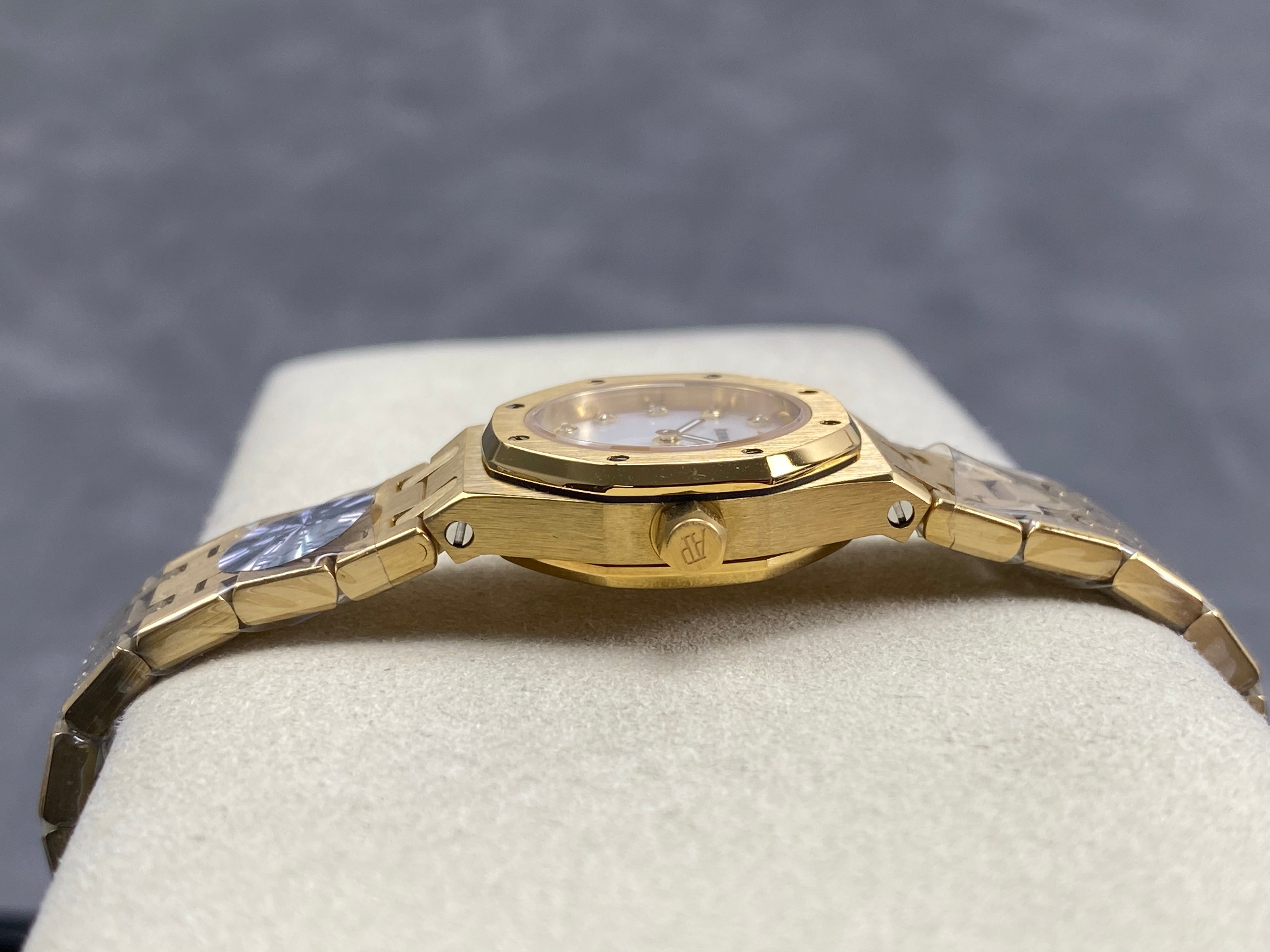 Audemars Piguet Royal Oak Lady 23mm Gold Case Mop Dial