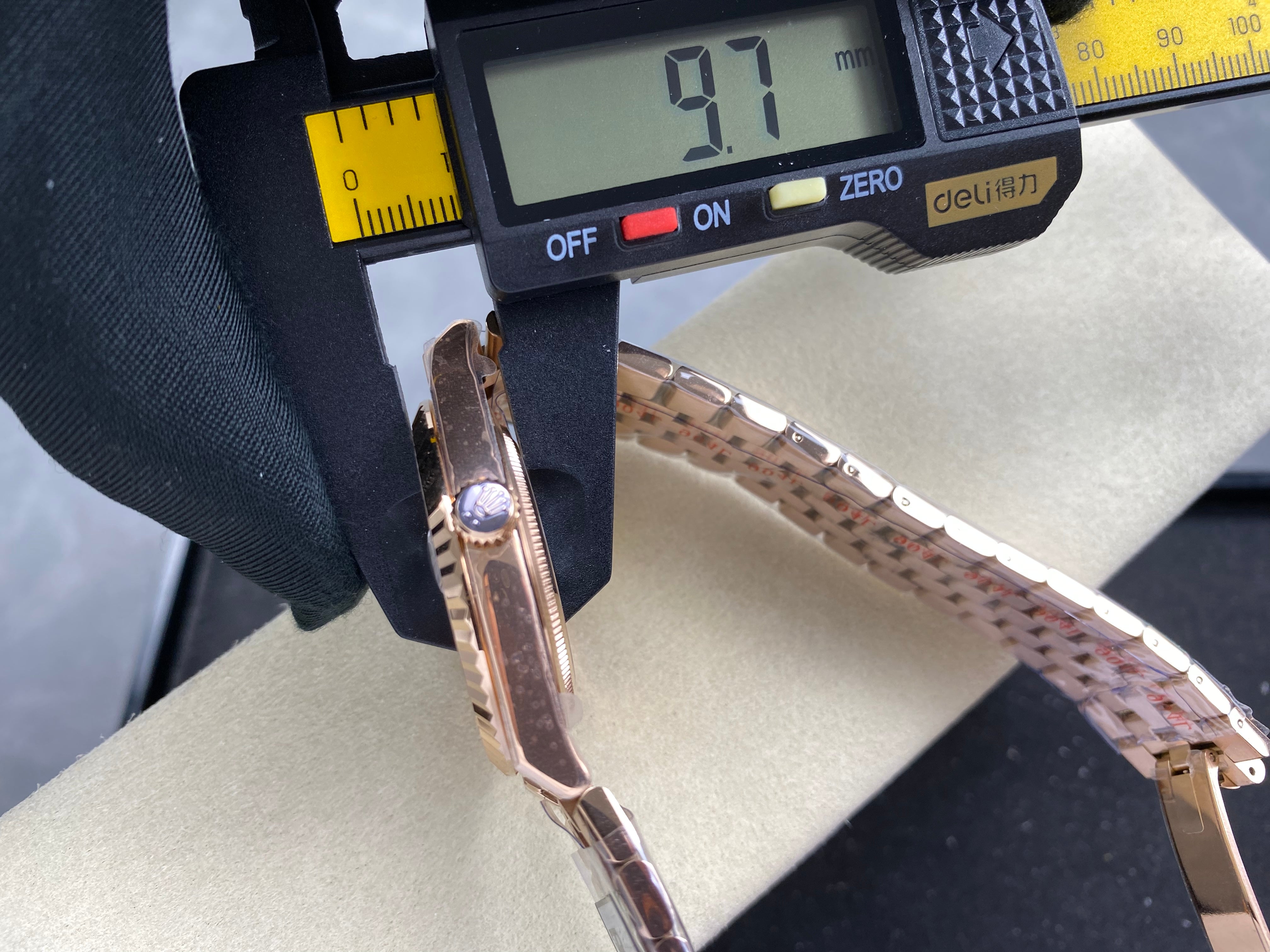 Rolex Land-Dweller Pink Gold White Dial