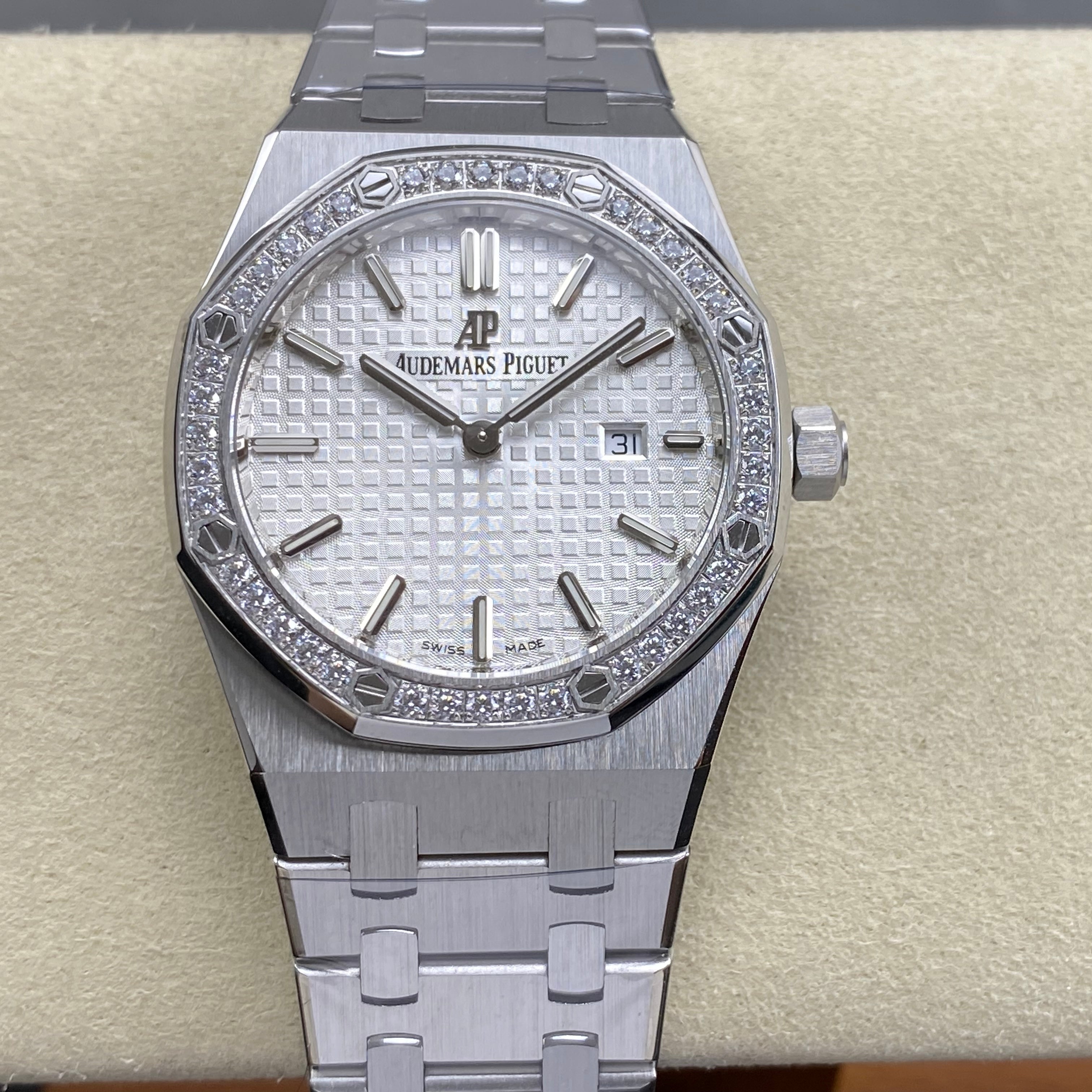 Audemars Piguet Royal Oak Lady 33mm Steel Case White Dial Diamond Bezel