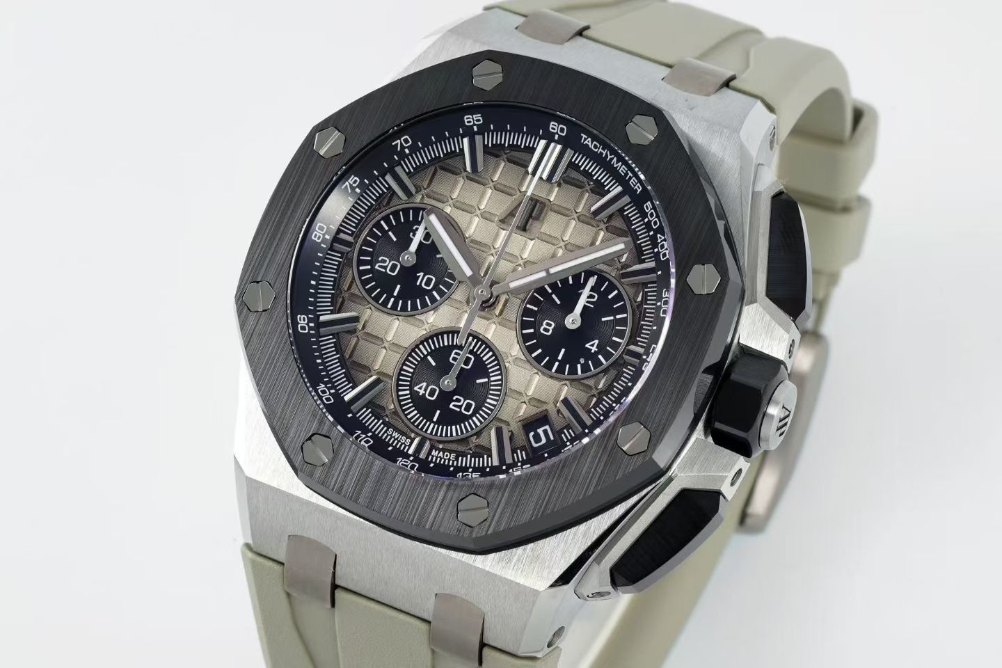 Audemars Piguet Royal Oak Chronograph 41mm Cream Dial Rubber Strap