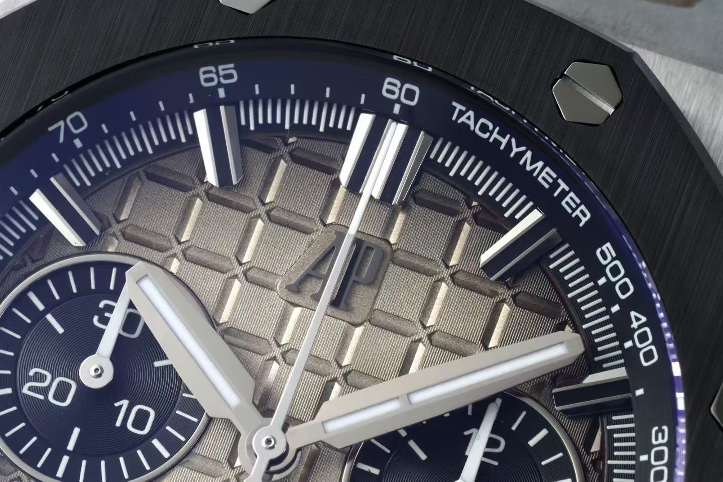 Audemars Piguet Royal Oak Chronograph 41mm Cream Dial Rubber Strap