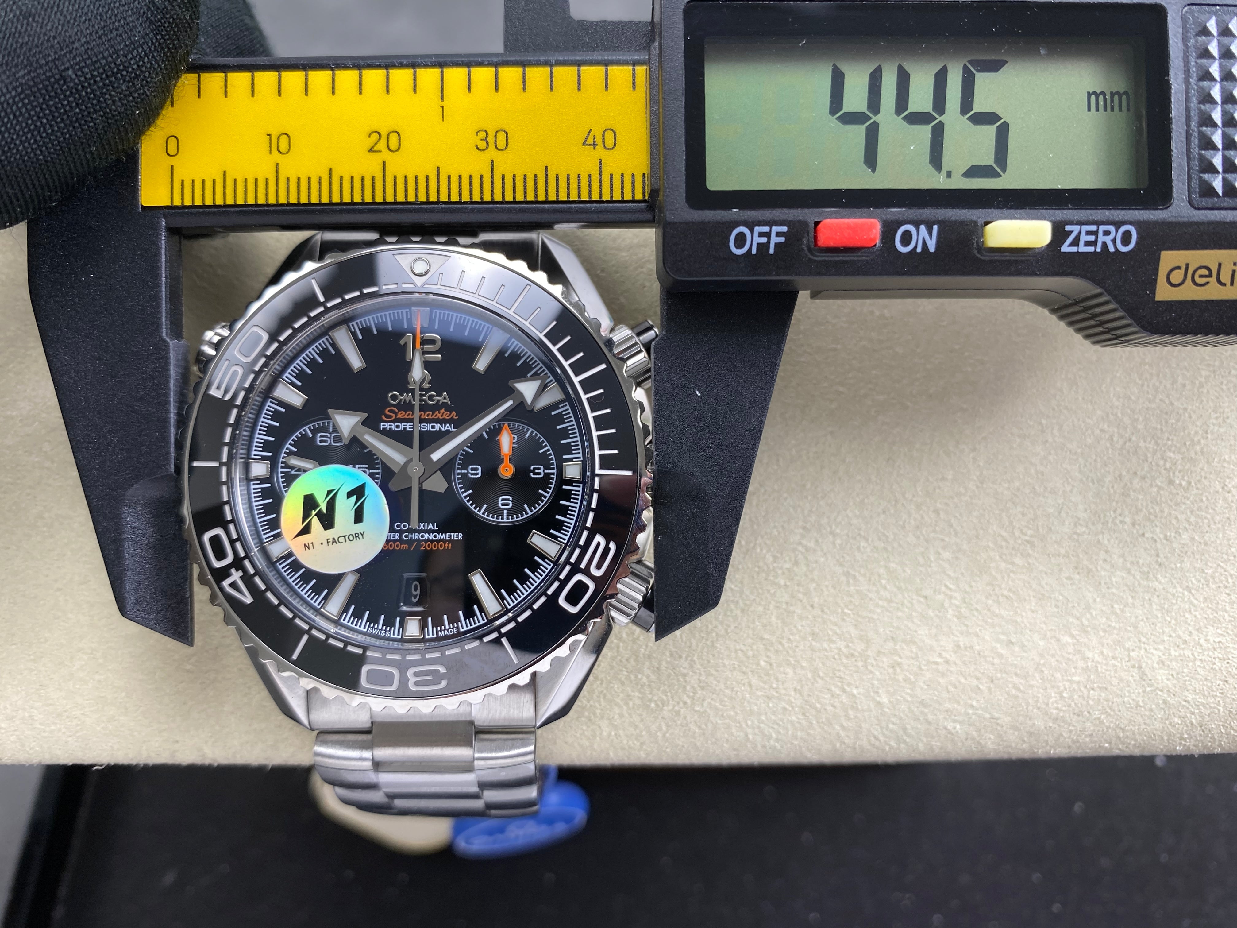Omega Seamaster 46mm Black Dial Sliver Case Black Bezel Steel