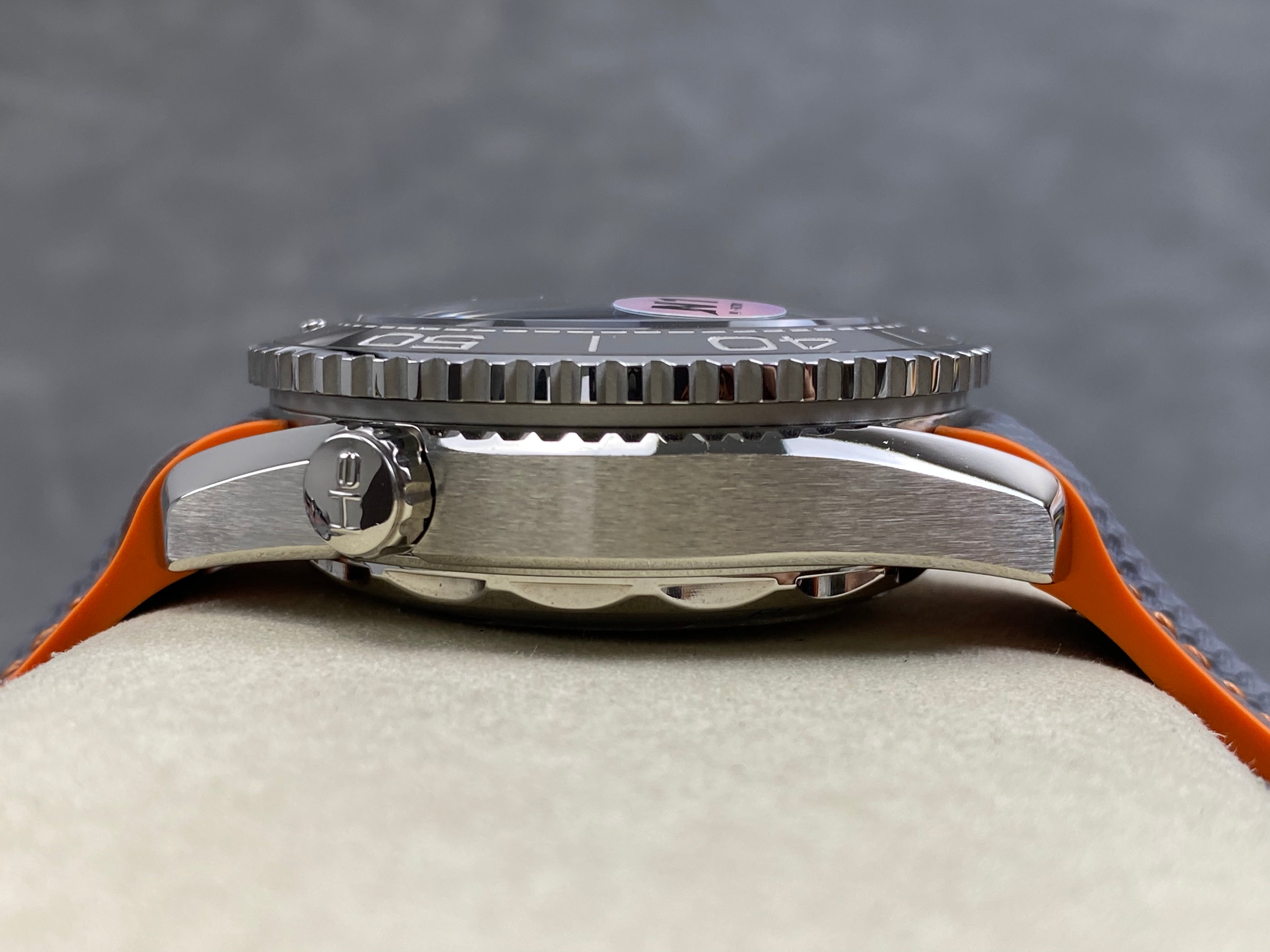 Omega Seamaster 46mm Dark Gray Dial Rubber Strap