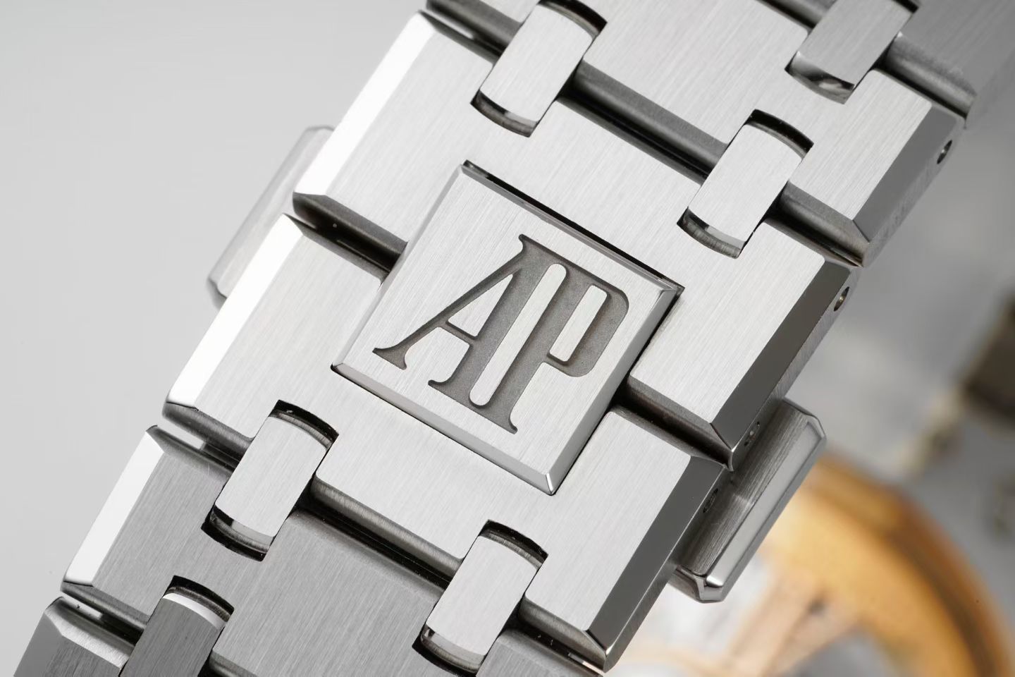 Audemars Piguet Royal Oak Selfwinding 41mm 15510 Green Dial