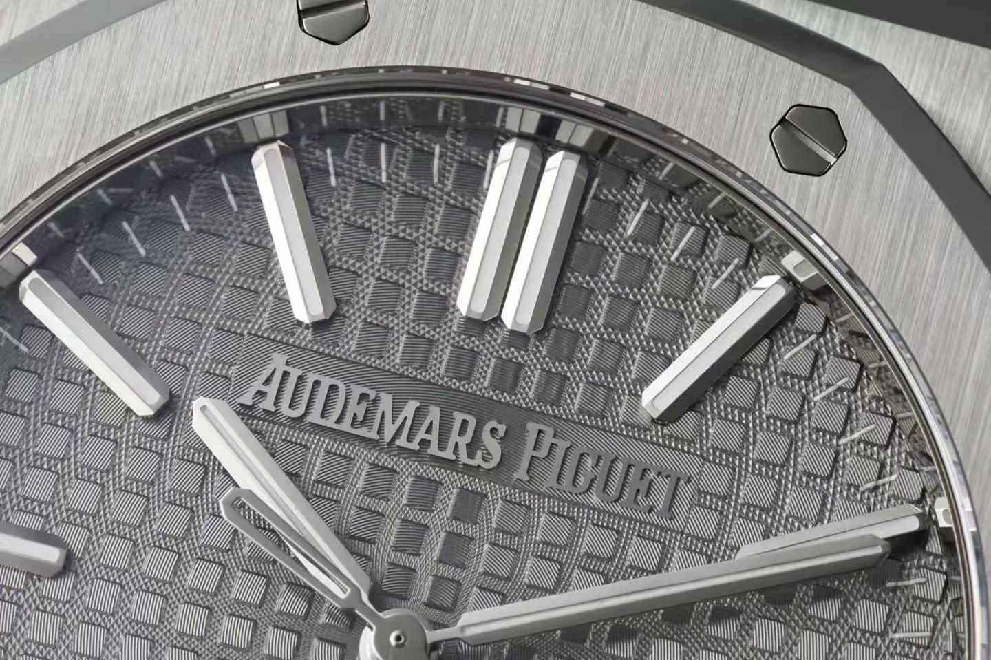 Audemars Piguet Royal Oak Selfwinding 41mm 15510 Grey Dial