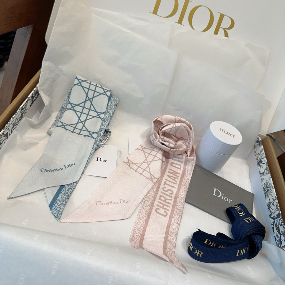 CD Twilly Mini Scarf 105cm  Light Pink Mulberry Silk 976505