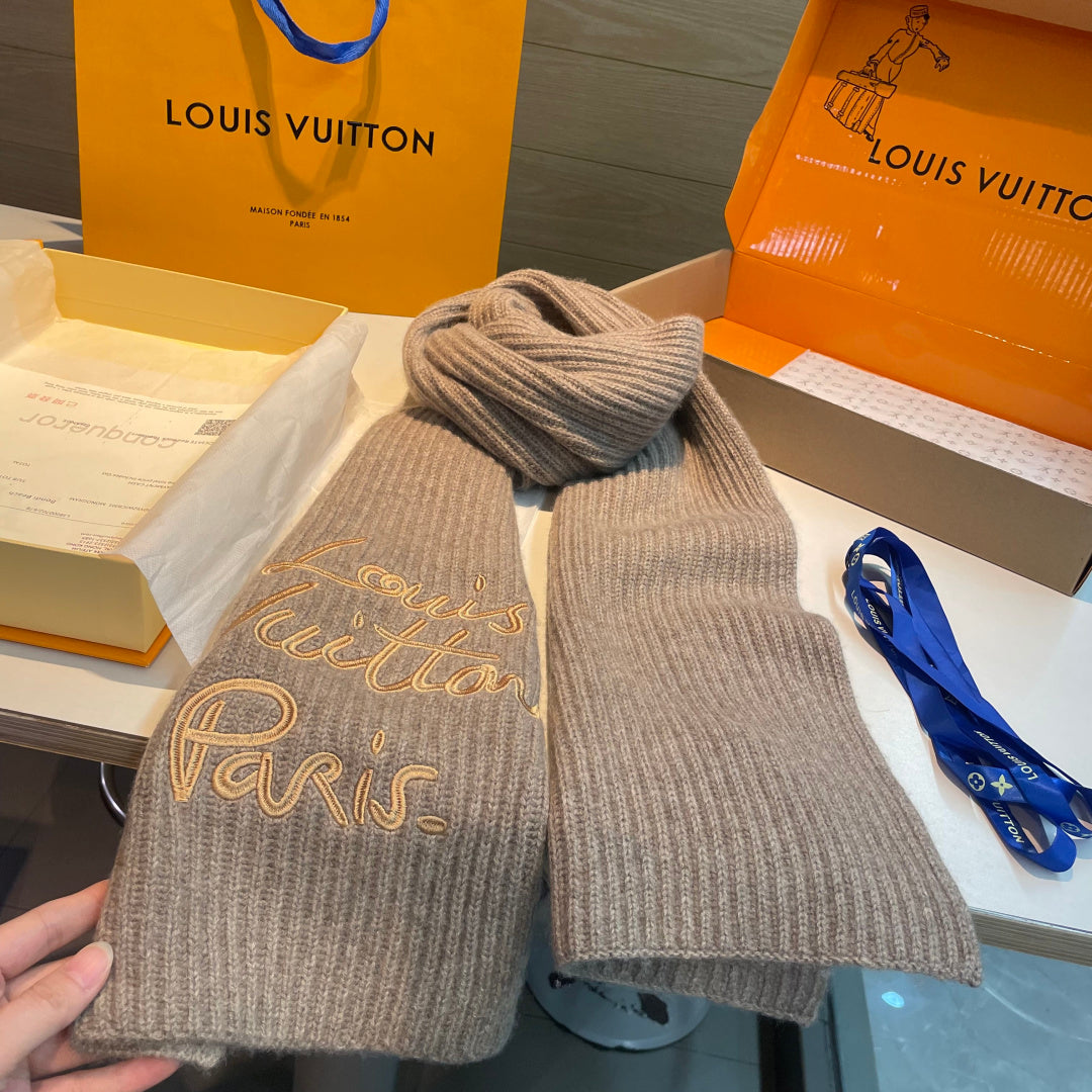 LV Exclusive Scarf 180cm Light Brown Wool 978804