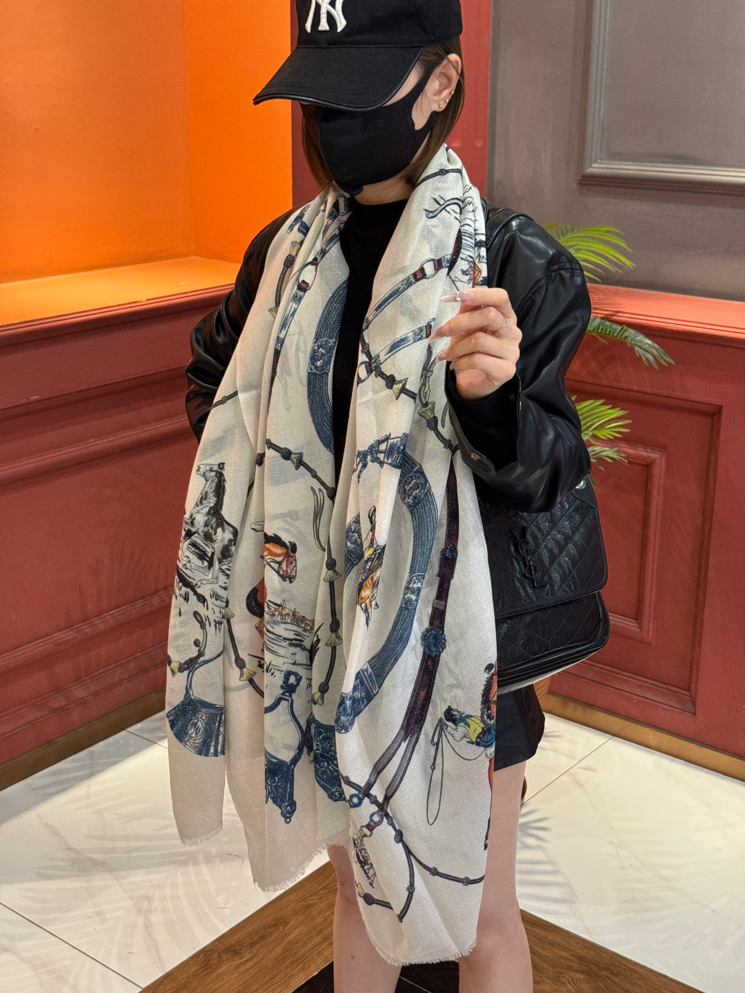 HM 25s Radiant Scarf 200cm White Blue Cashmere Silk 962391