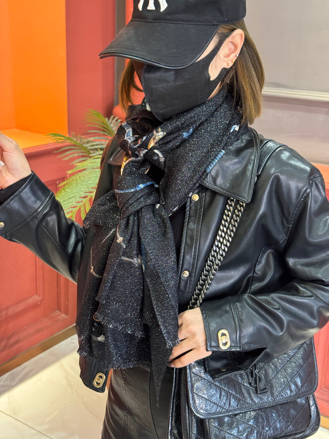 HM 25s Radiant Scarf 200cm Black Blue Cashmere Silk 962392