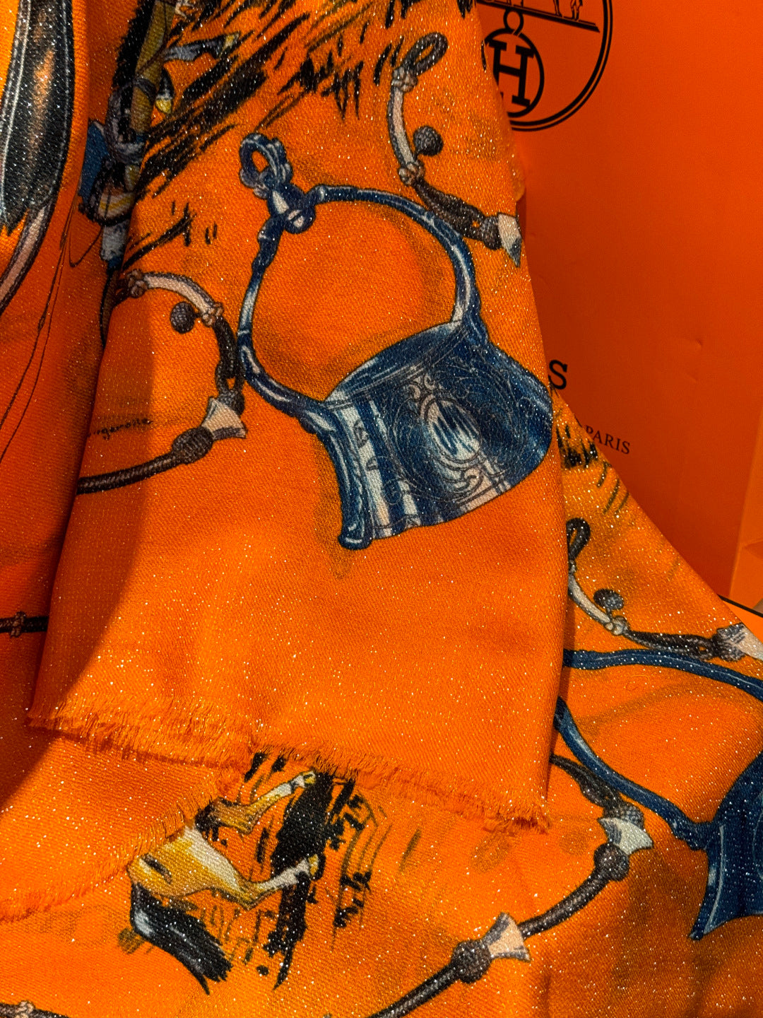 HM 25s Radiant Scarf 200cm Orange Cashmere Silk 962393