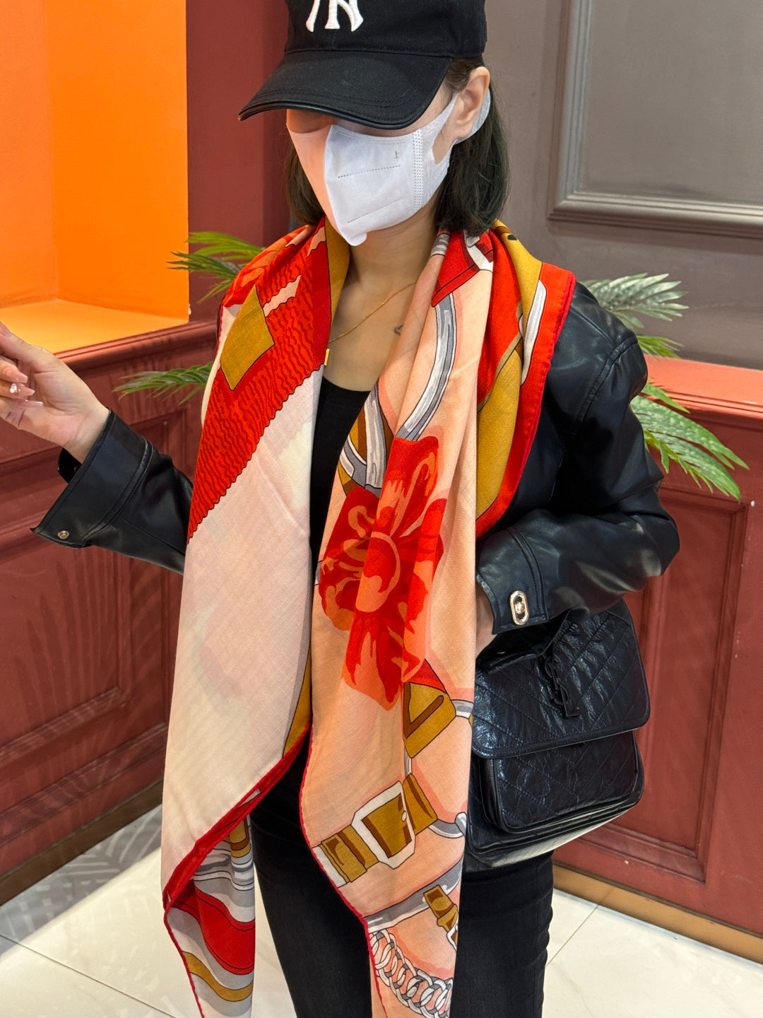 HM 25s Horse Reversible Scarf 140cm Orange Beige Cashmere Silk 967378