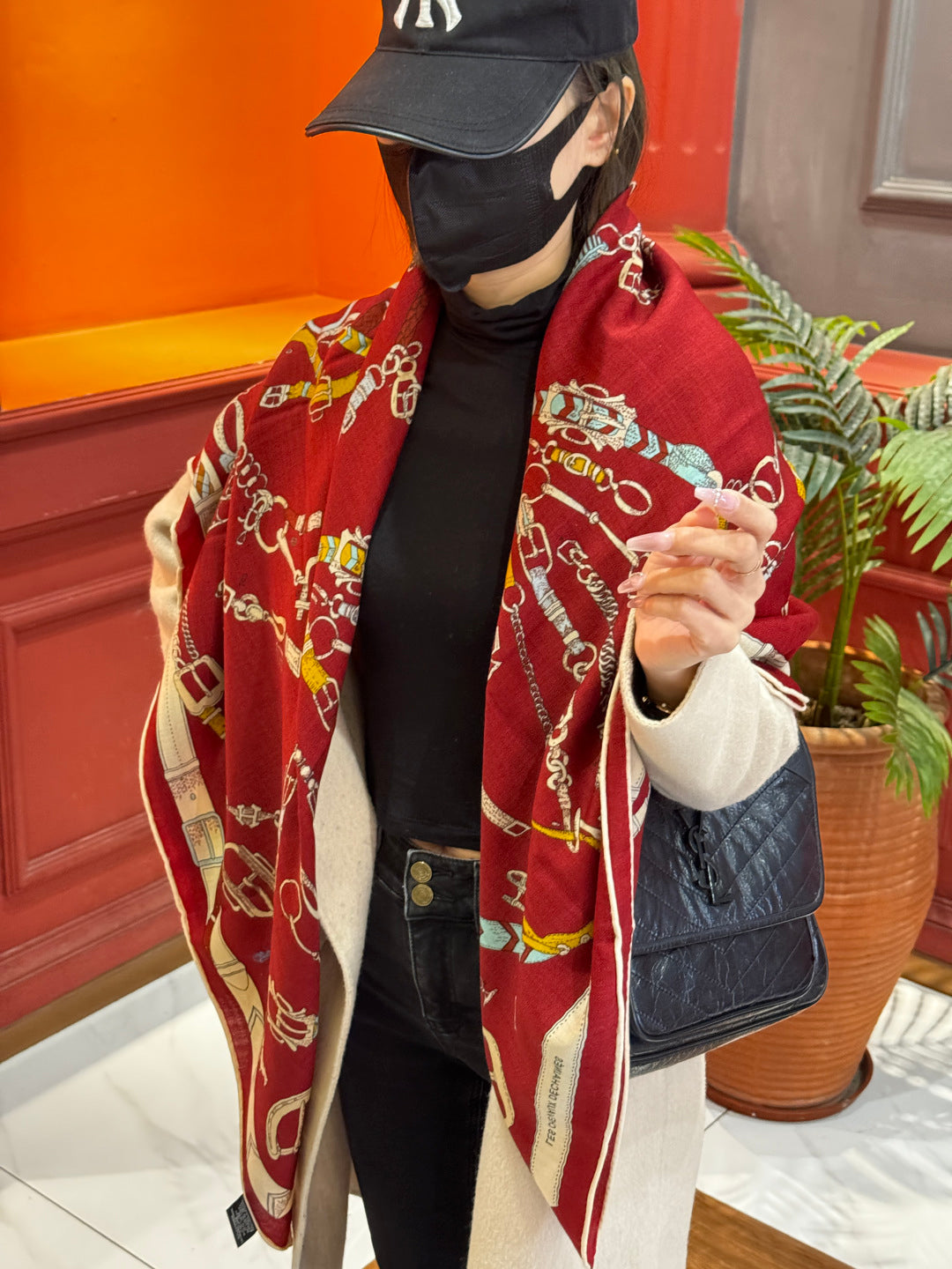 HM 25s Horse Reversible Scarf 140cm Red Cashmere Silk 967389