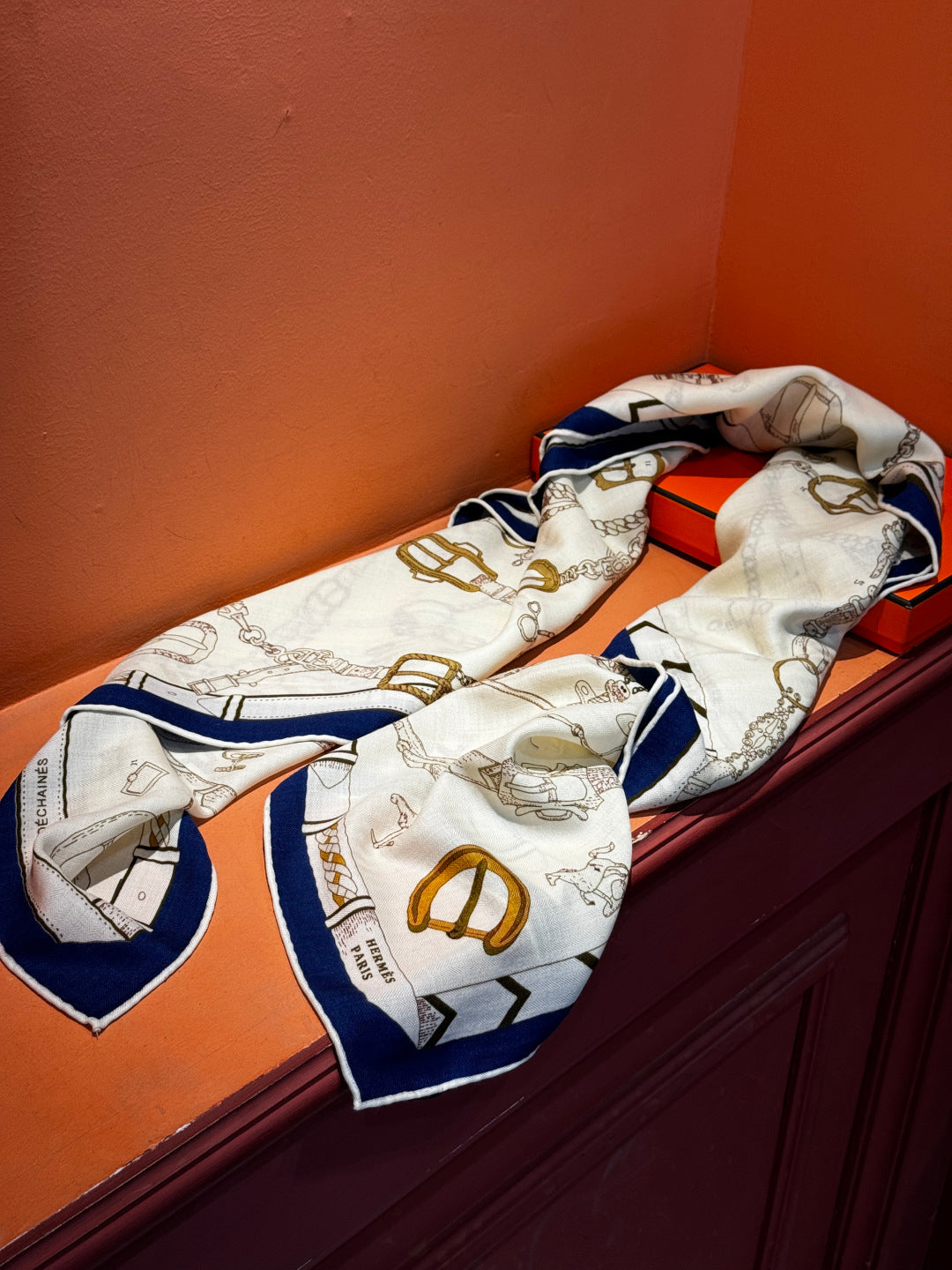 HM 25s Horse Reversible Scarf 140cm Beige Blue Cashmere Silk 967391