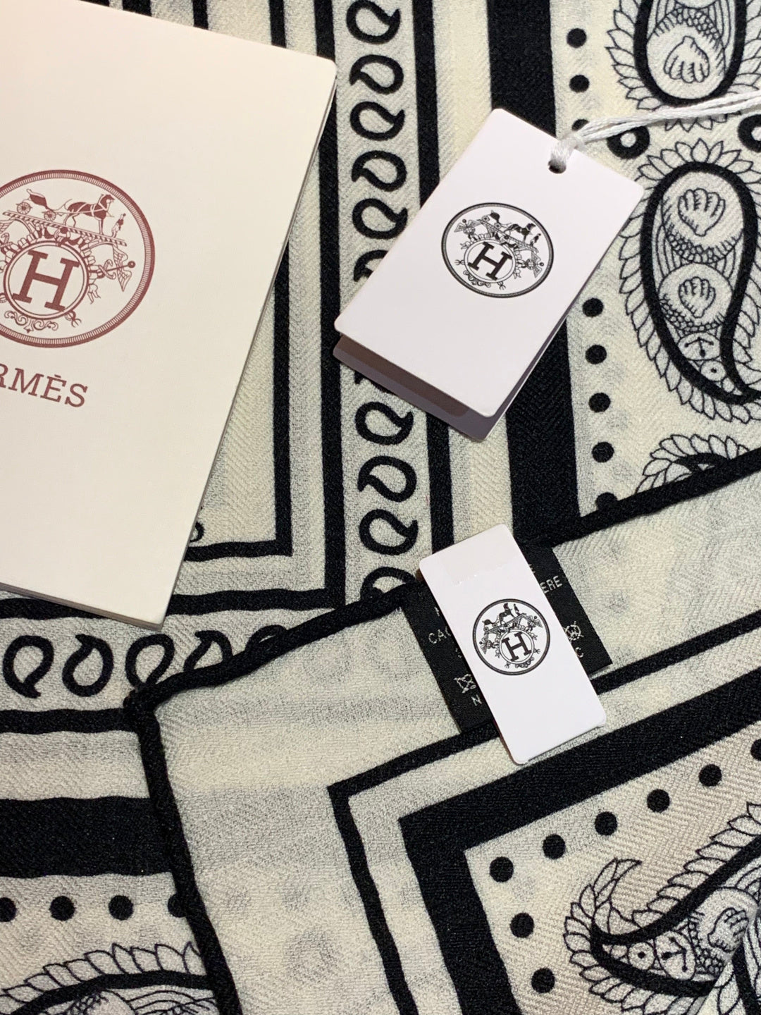 HM 25s Sailor Tattoo Scarf 140cm White Black Cashmere Silk 967419