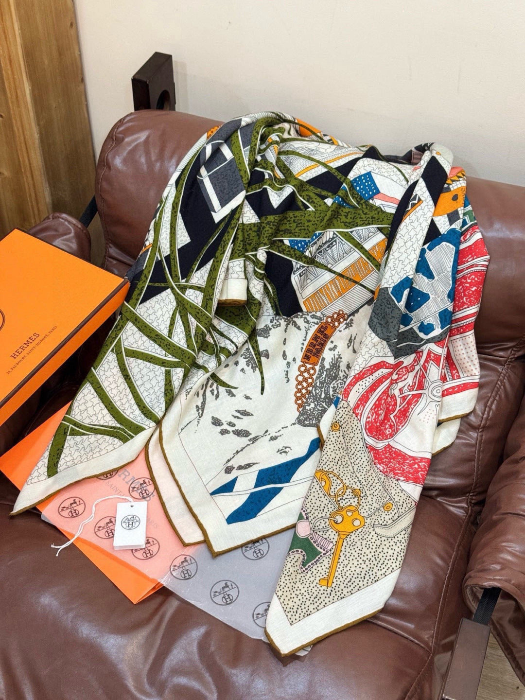 HM 25s Essential Scarf 140cm Pink Colorful Cashmere Silk 967424