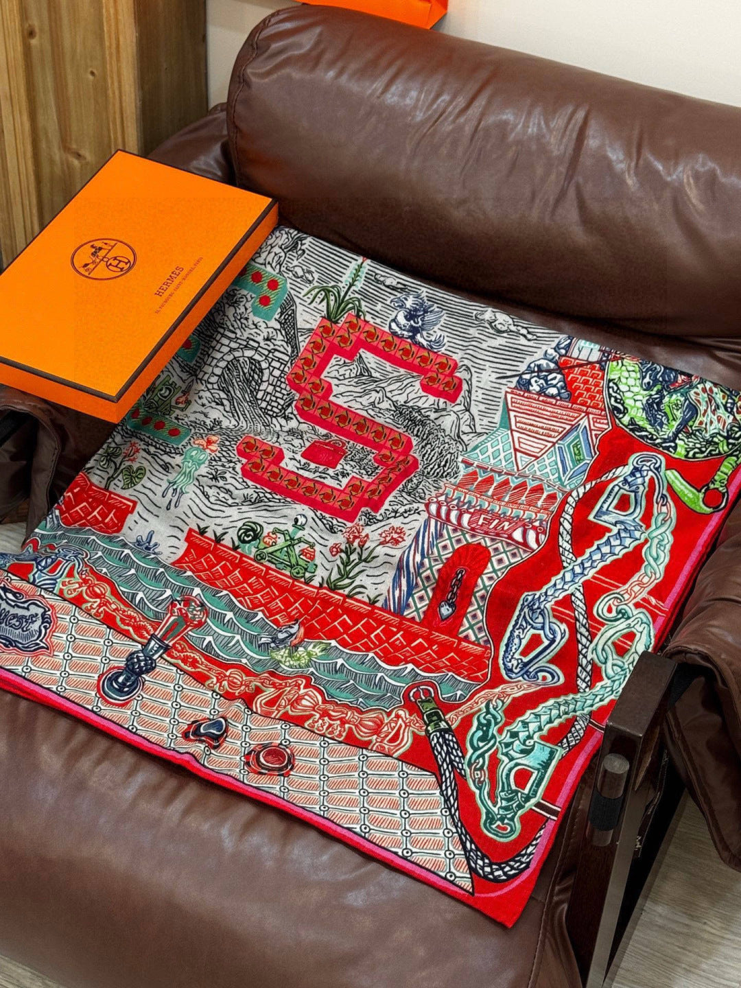 HM 25s Essential Scarf 140cm Red Colorful Cashmere Silk 968742