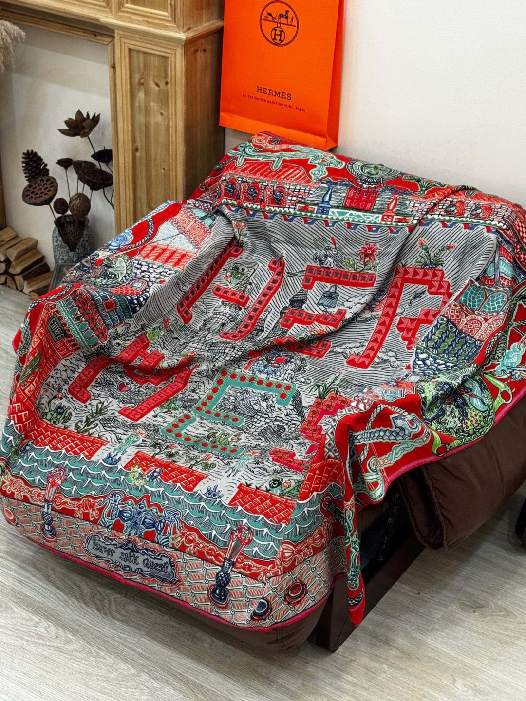 HM 25s Essential Scarf 140cm Red Colorful Cashmere Silk 968742