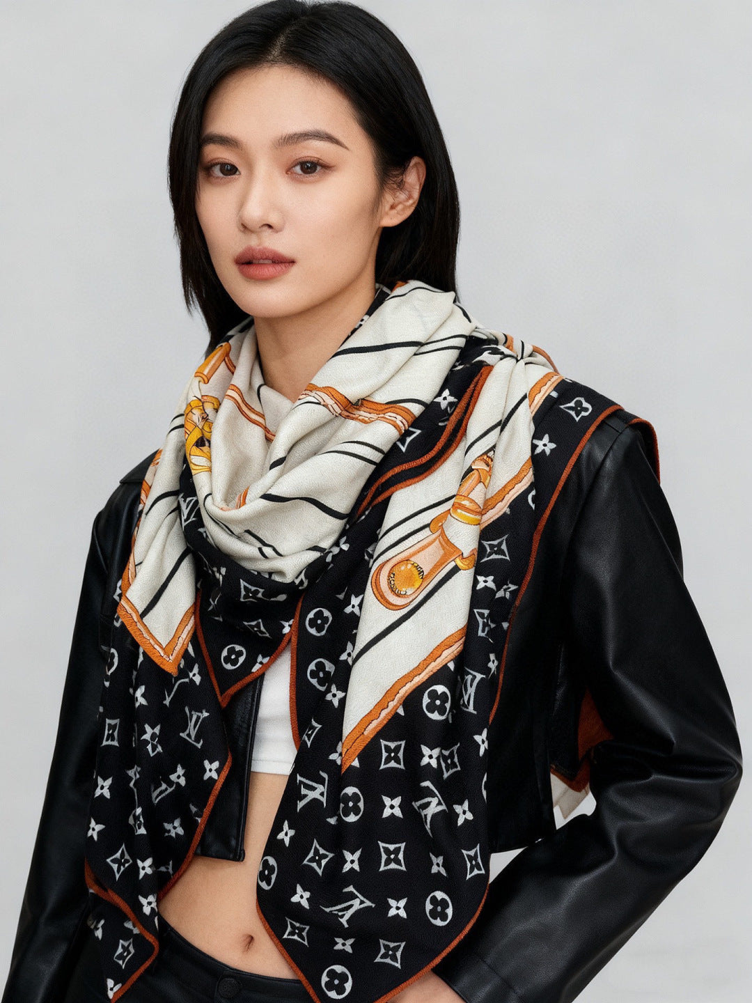 LV Double-Sided Shawl Scarf 135cm Black White Cashmere 968753