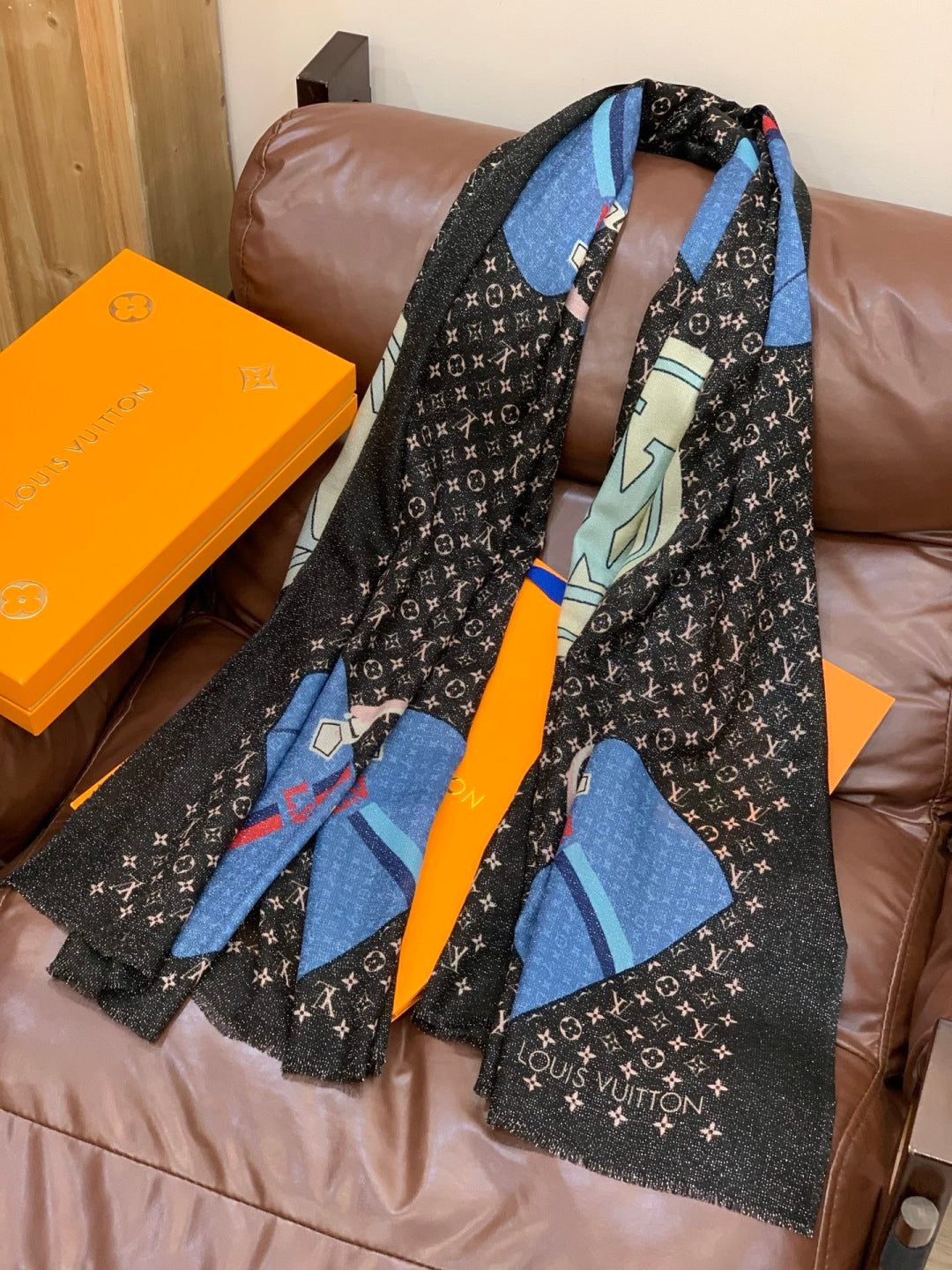 LV Monogram Scarf 200cm Black Blue Cashmere 969188