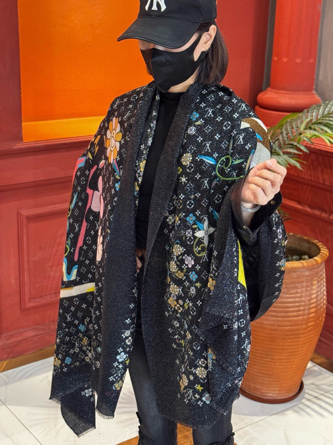 LV Glowing Scarf 200cm Black Colorful Cashmere 970879