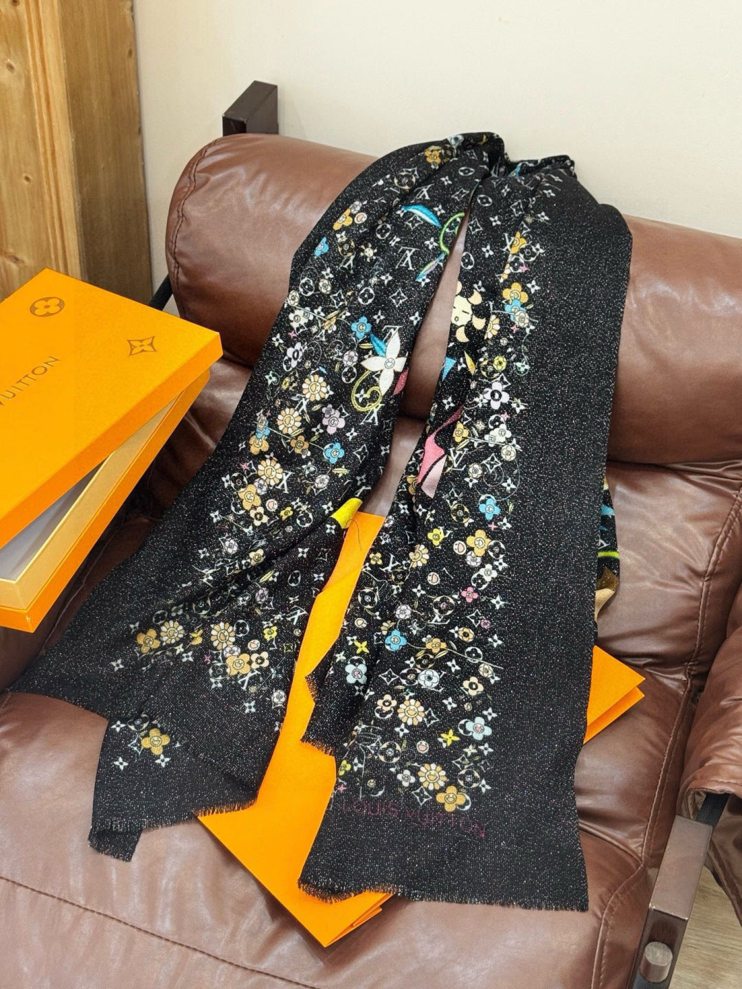 LV Glowing Scarf 200cm Black Colorful Cashmere 970879