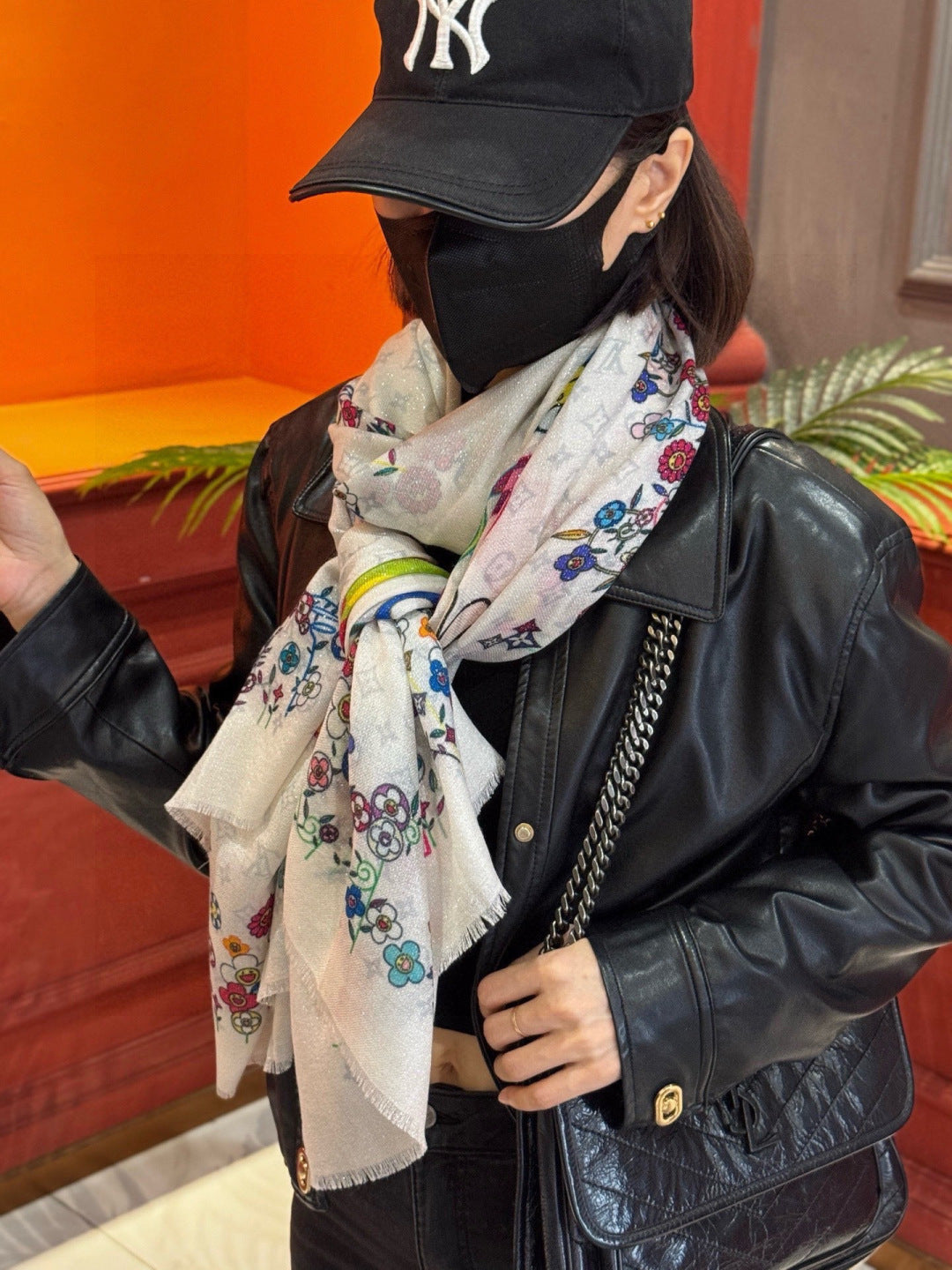 LV Glowing Scarf 200cm White Colorful Cashmere 970880