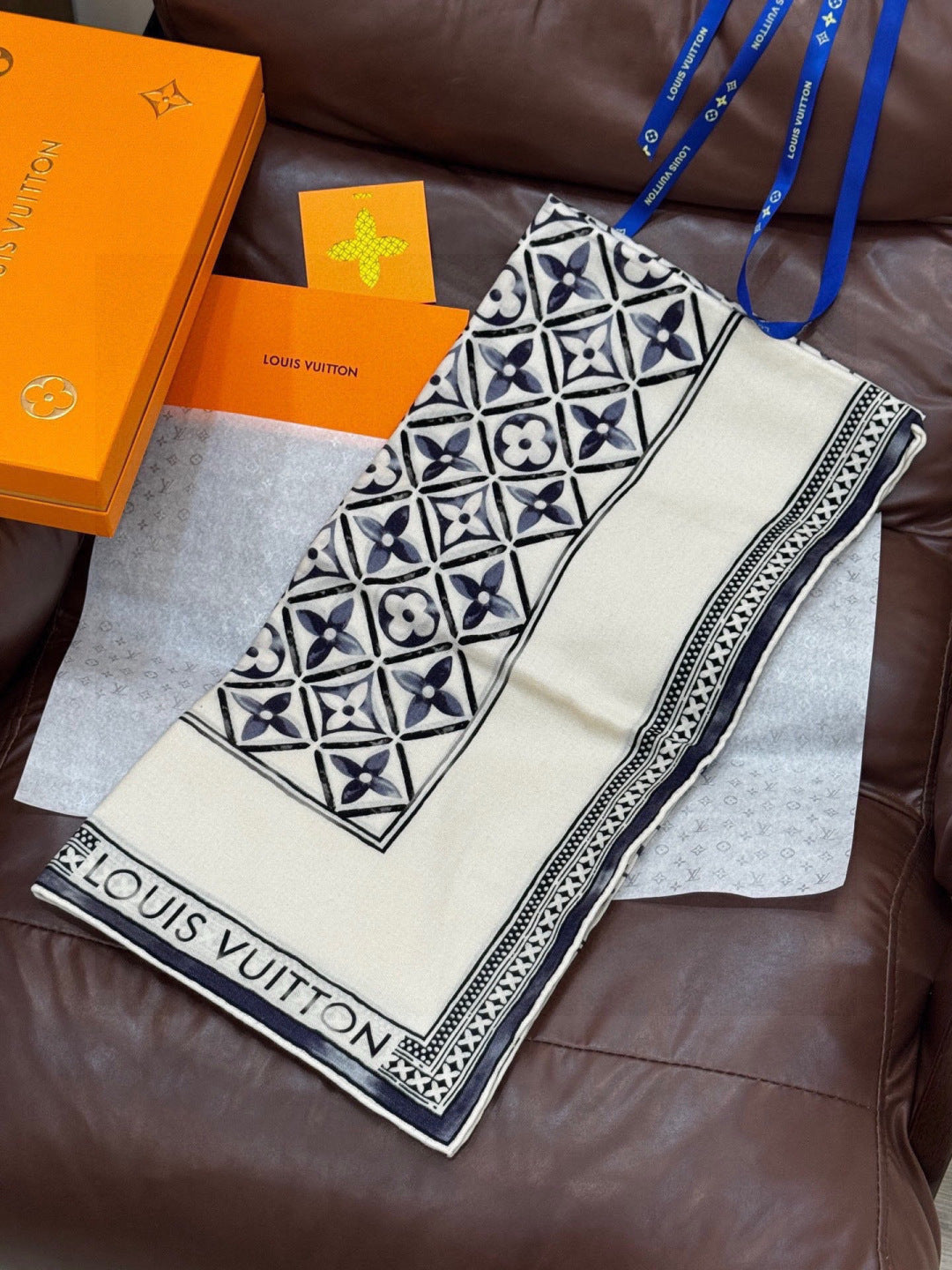 LV Velvet Square Scarf 135cm Black White Cashmere 970941