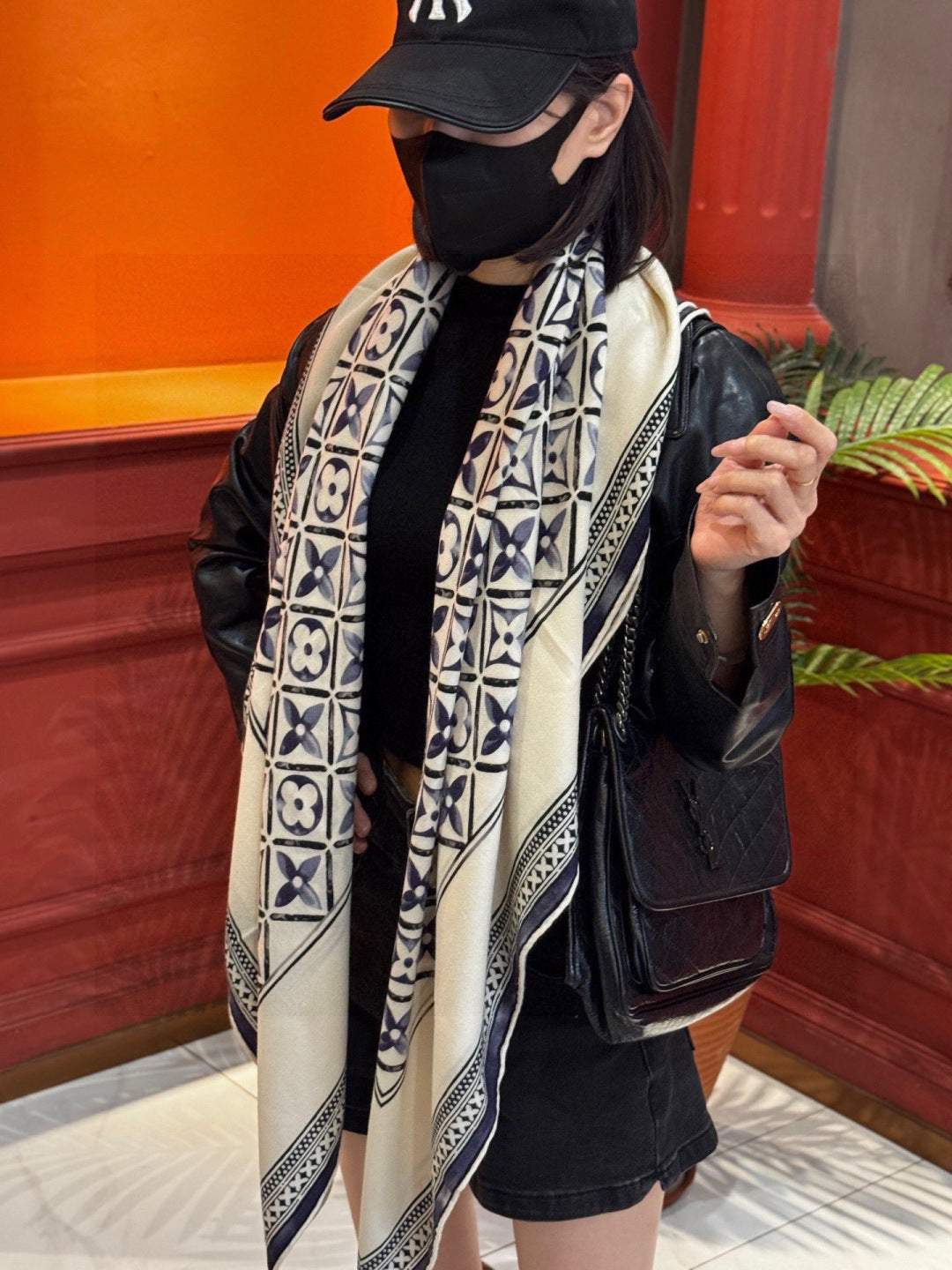 LV Velvet Square Scarf 135cm Black White Cashmere 970941