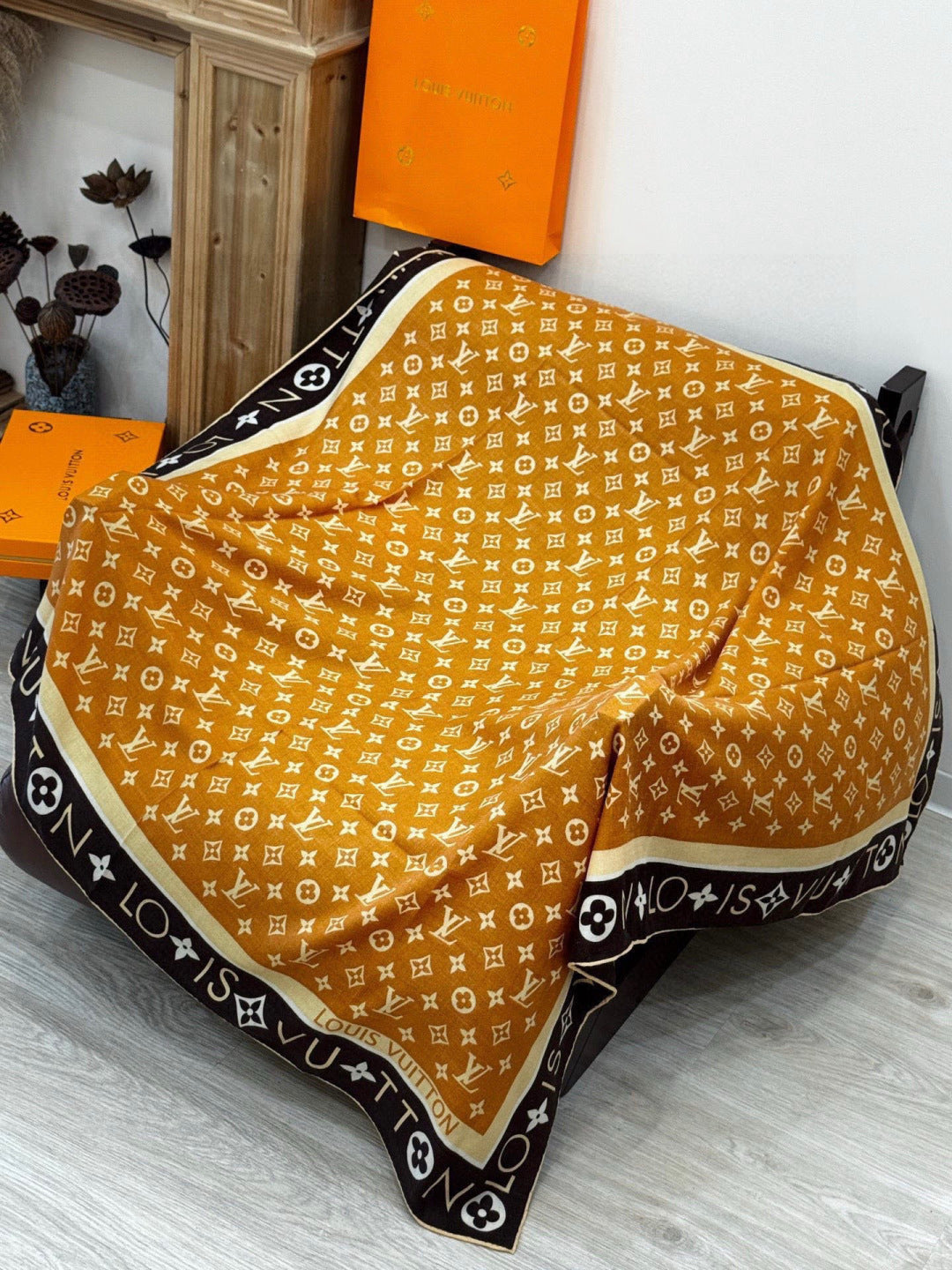 LV Velvet Square Scarf 135cm Camel Black Cashmere 970945