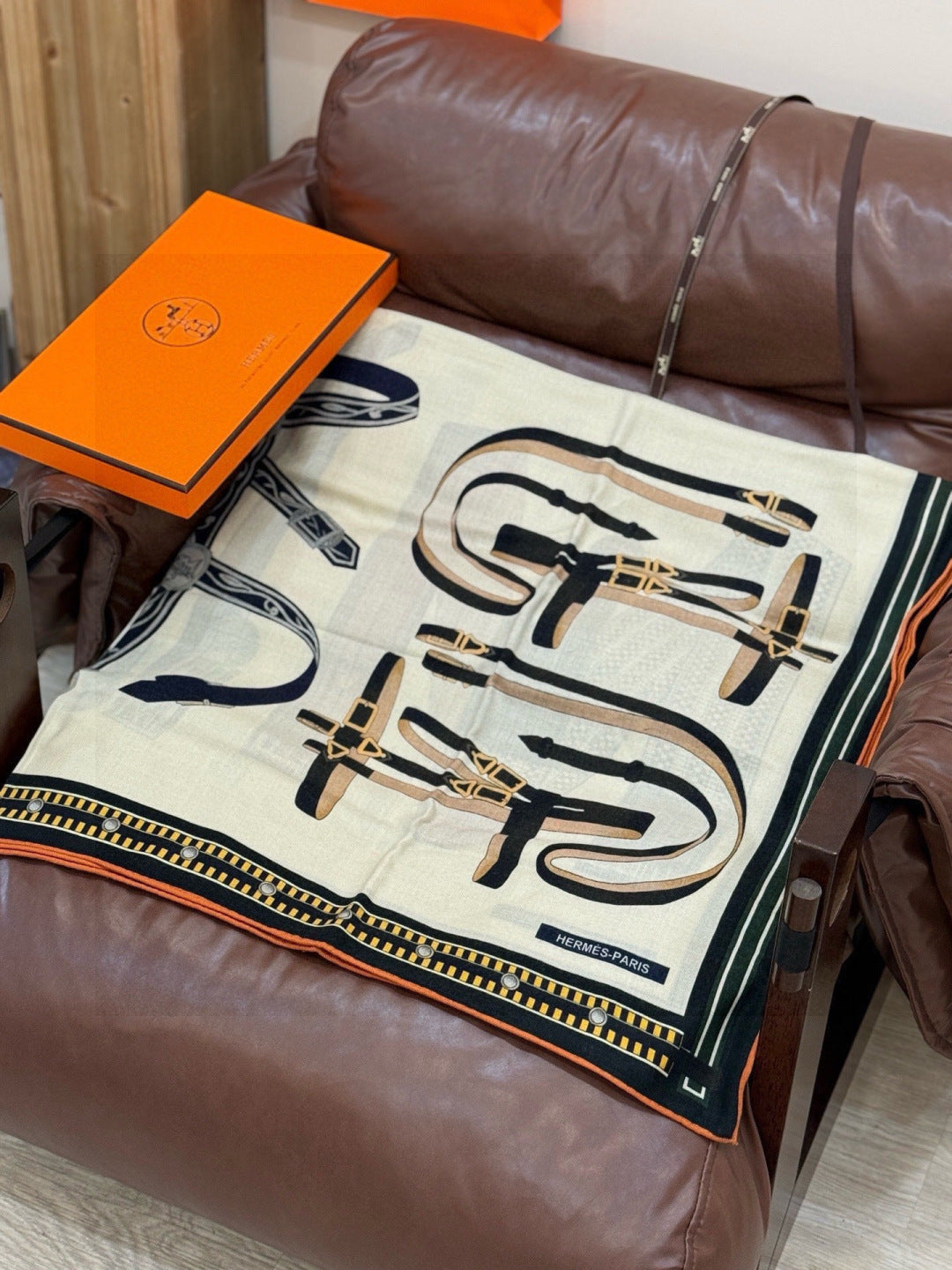 HM 25s Equestrianism Scarf 135cm Cream Black Cashmere Silk 970962