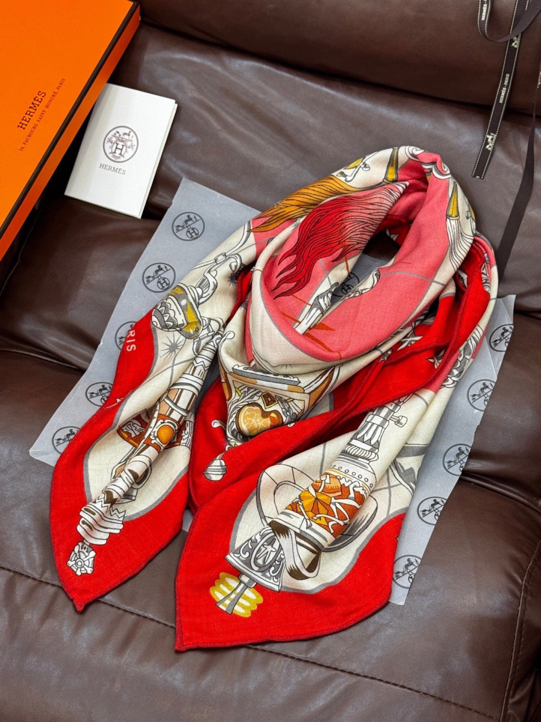 HM Starry Night Chorus Scarf 140cm Red Beige Cashmere 970971