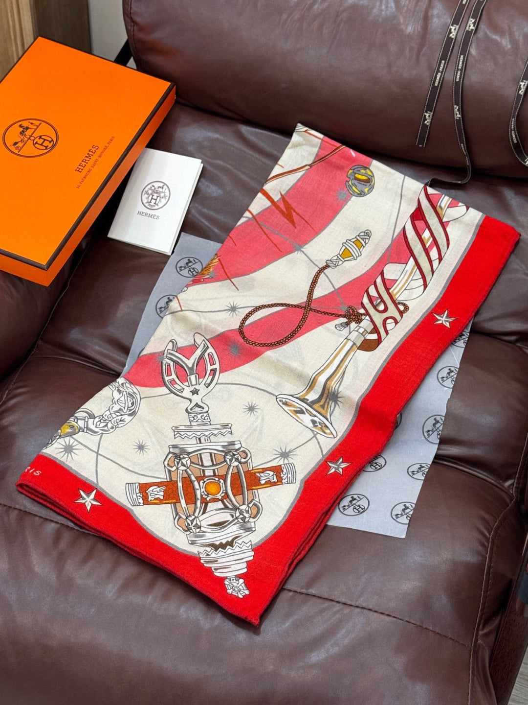 HM Starry Night Chorus Scarf 140cm Red Beige Cashmere 970971