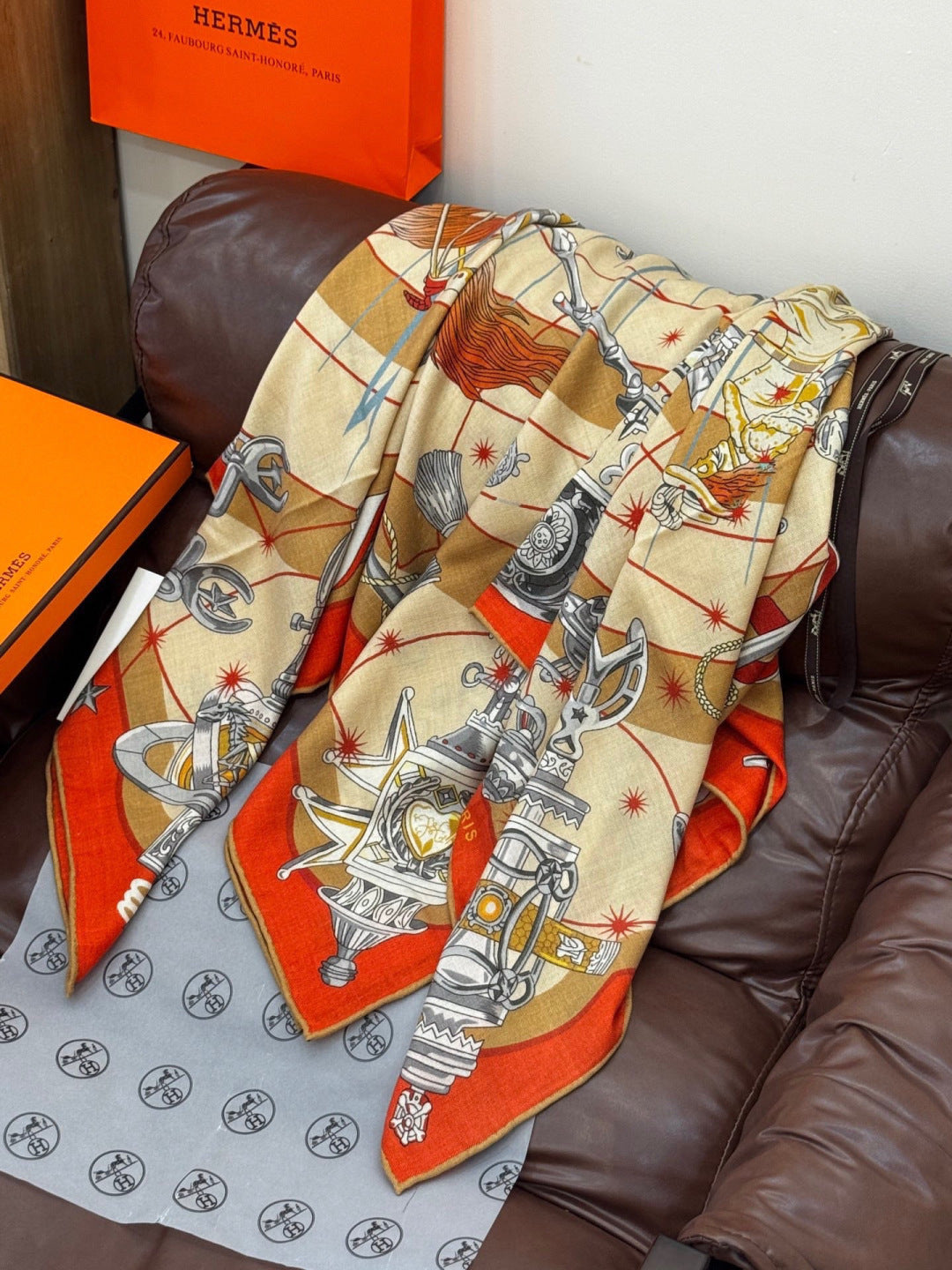 HM Starry Night Chorus Scarf 140cm Beige Orange Cashmere 970973