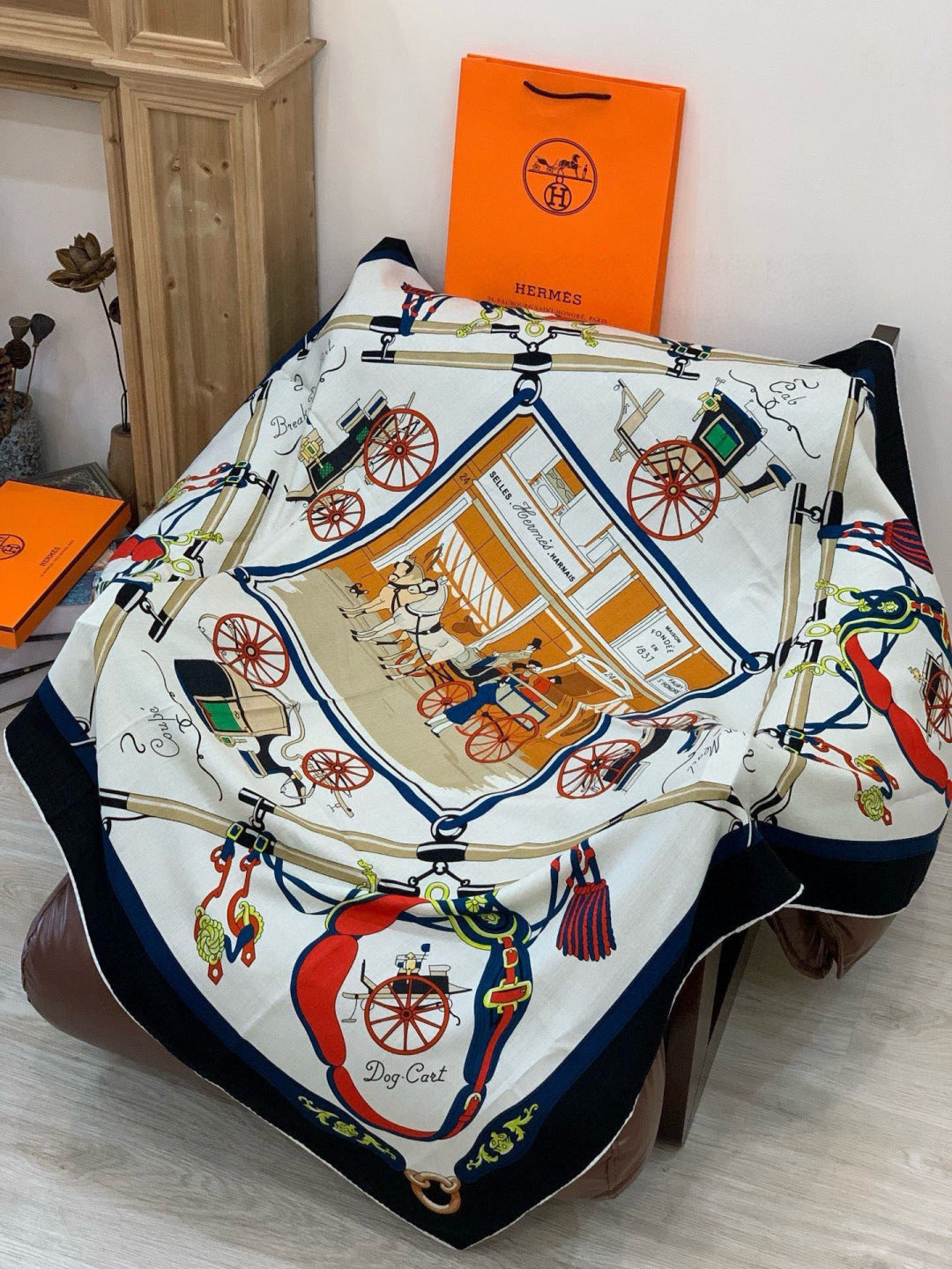 HM 25s The King Scarf 140cm Black White Colorful Cashmere 973051