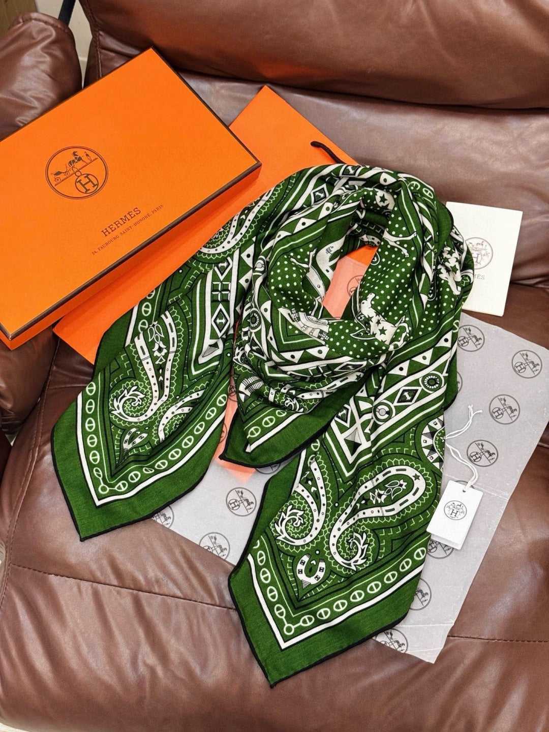 HM 25s Reversible Scarf 140cm Green Cashmere 976273