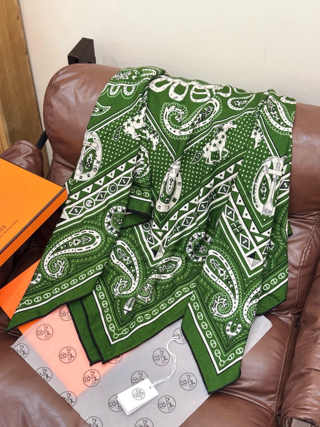 HM 25s Reversible Scarf 140cm Green Cashmere 976273