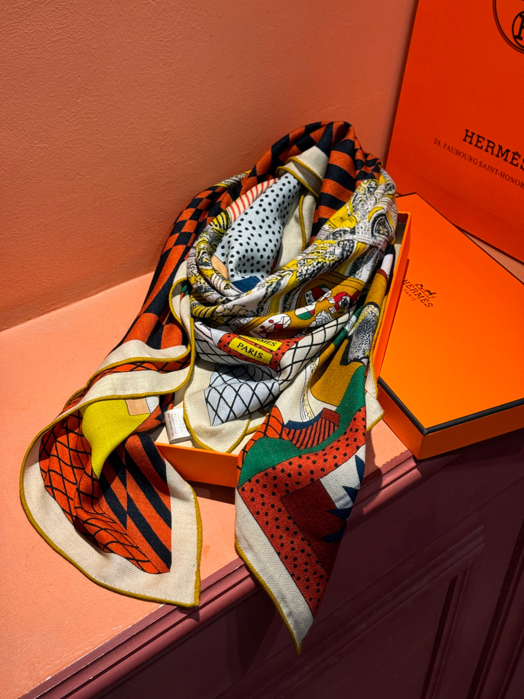 HM 25s Reversible Scarf 140cm Beige Red Cashmere 976277