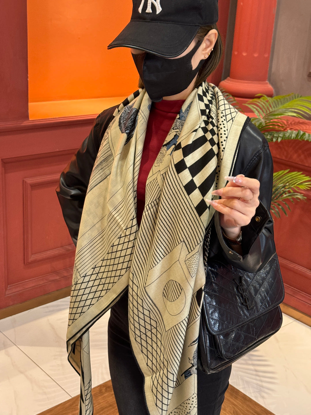 HM 25s Reversible Scarf 140cm Beige Black Cashmere 976278