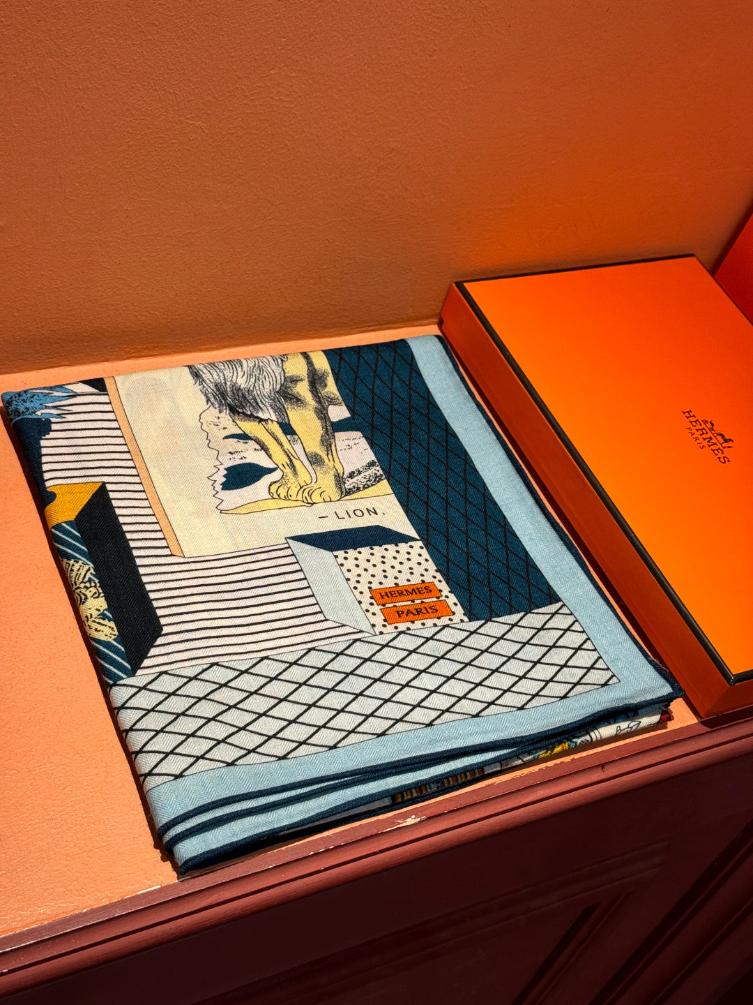 HM 25s Reversible Scarf 140cm Blue Beige Cashmere 976279