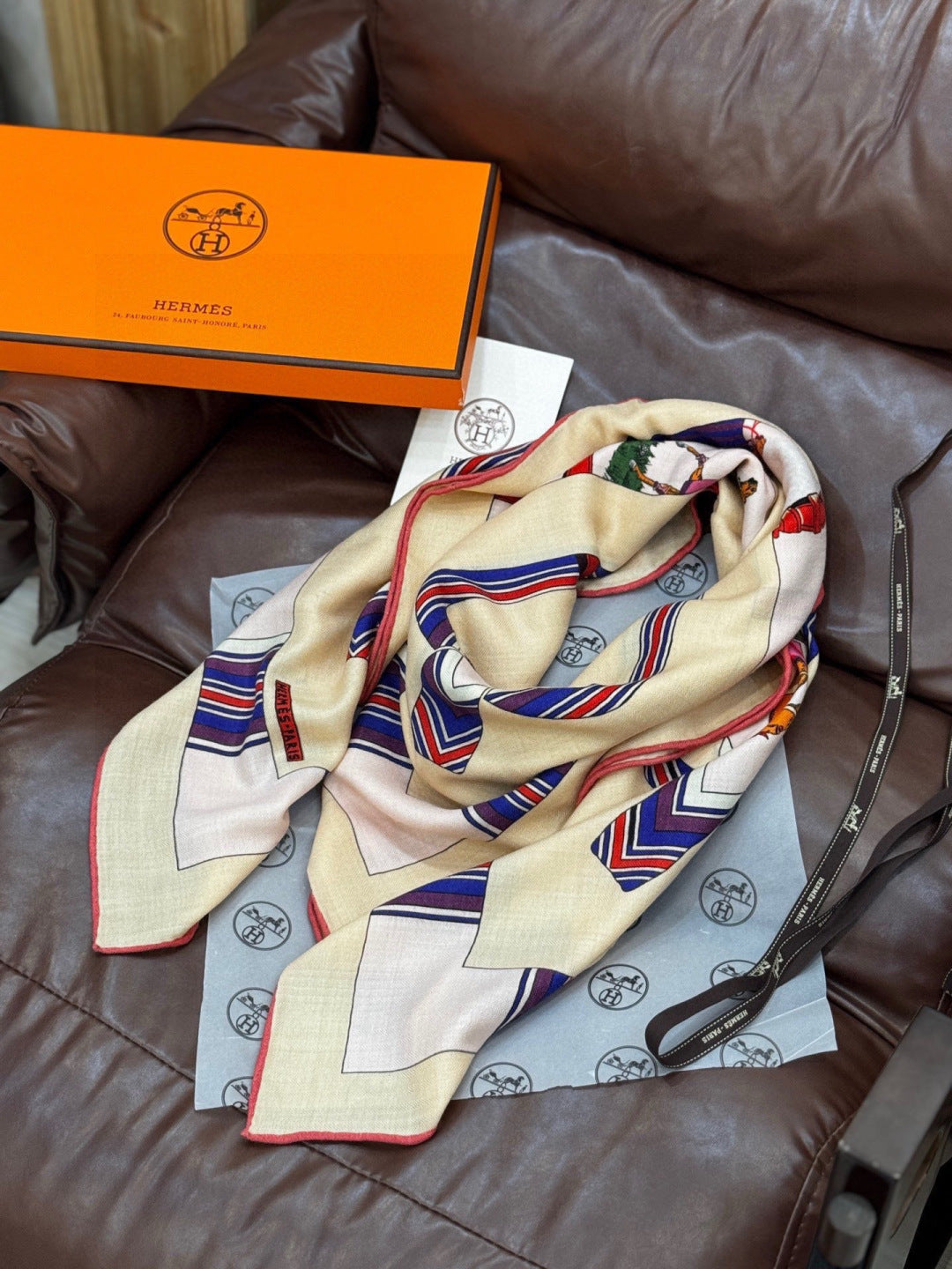 HM 25s Golden Spurs Scarf 140cm Beige Blue Cashmere 976284