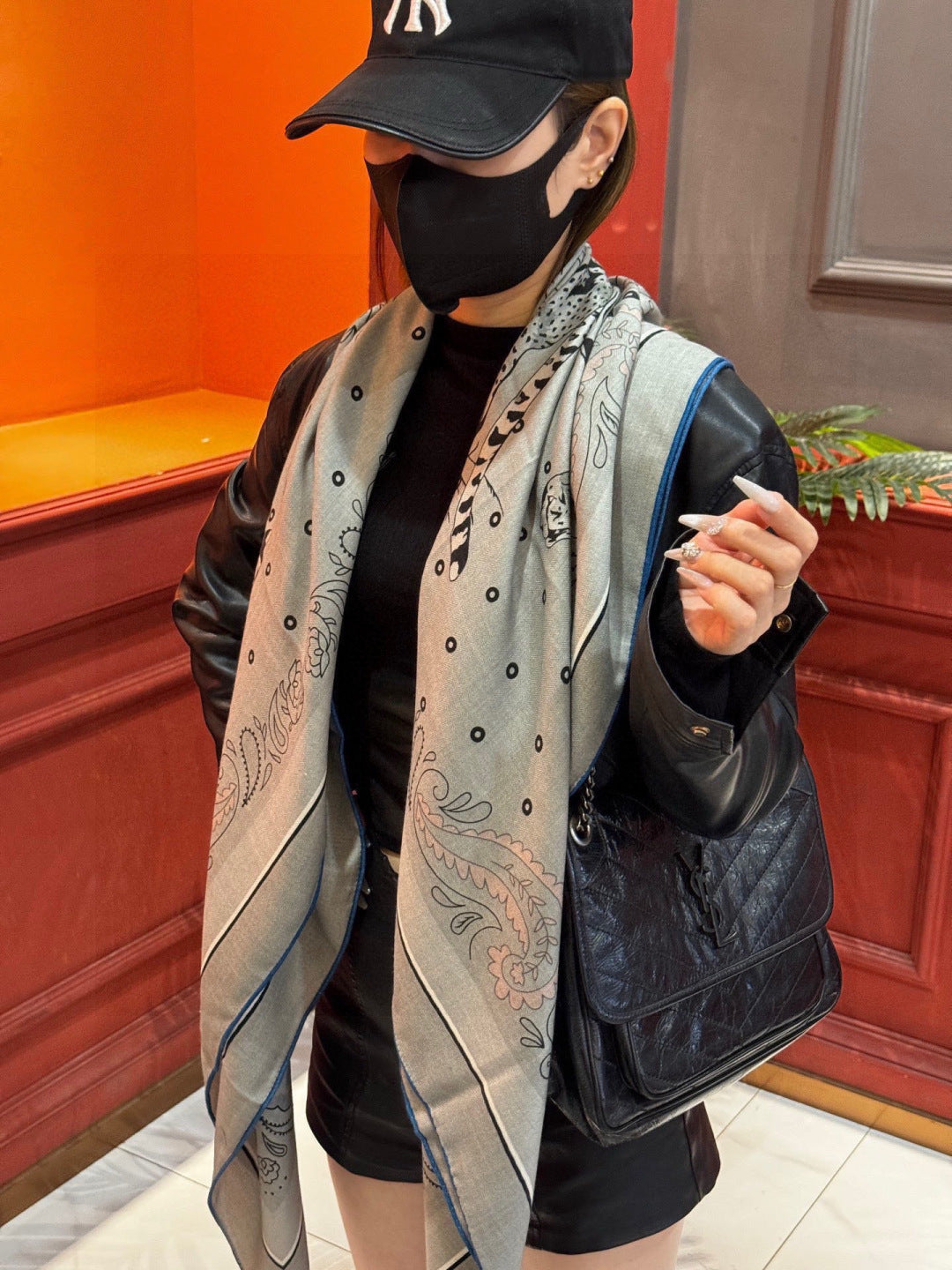 HM 25s Jungle Love Scarf 140cm Gray Cashmere 976285