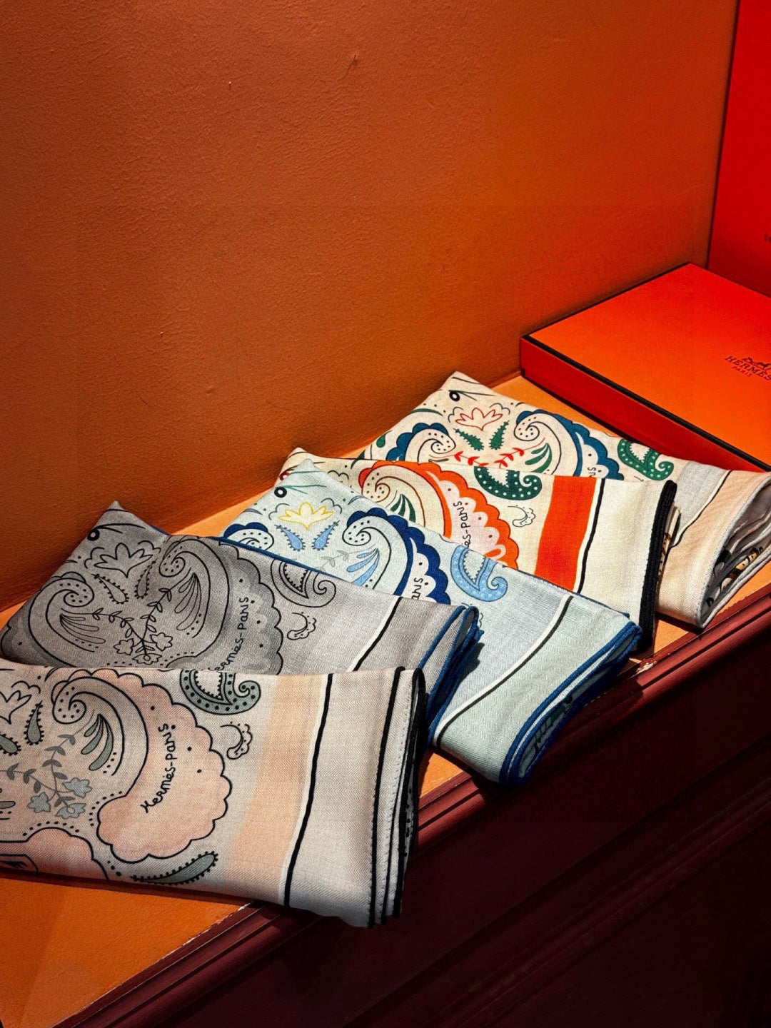 HM 25s Jungle Love Scarf 140cm Light Blue Cashmere 976286